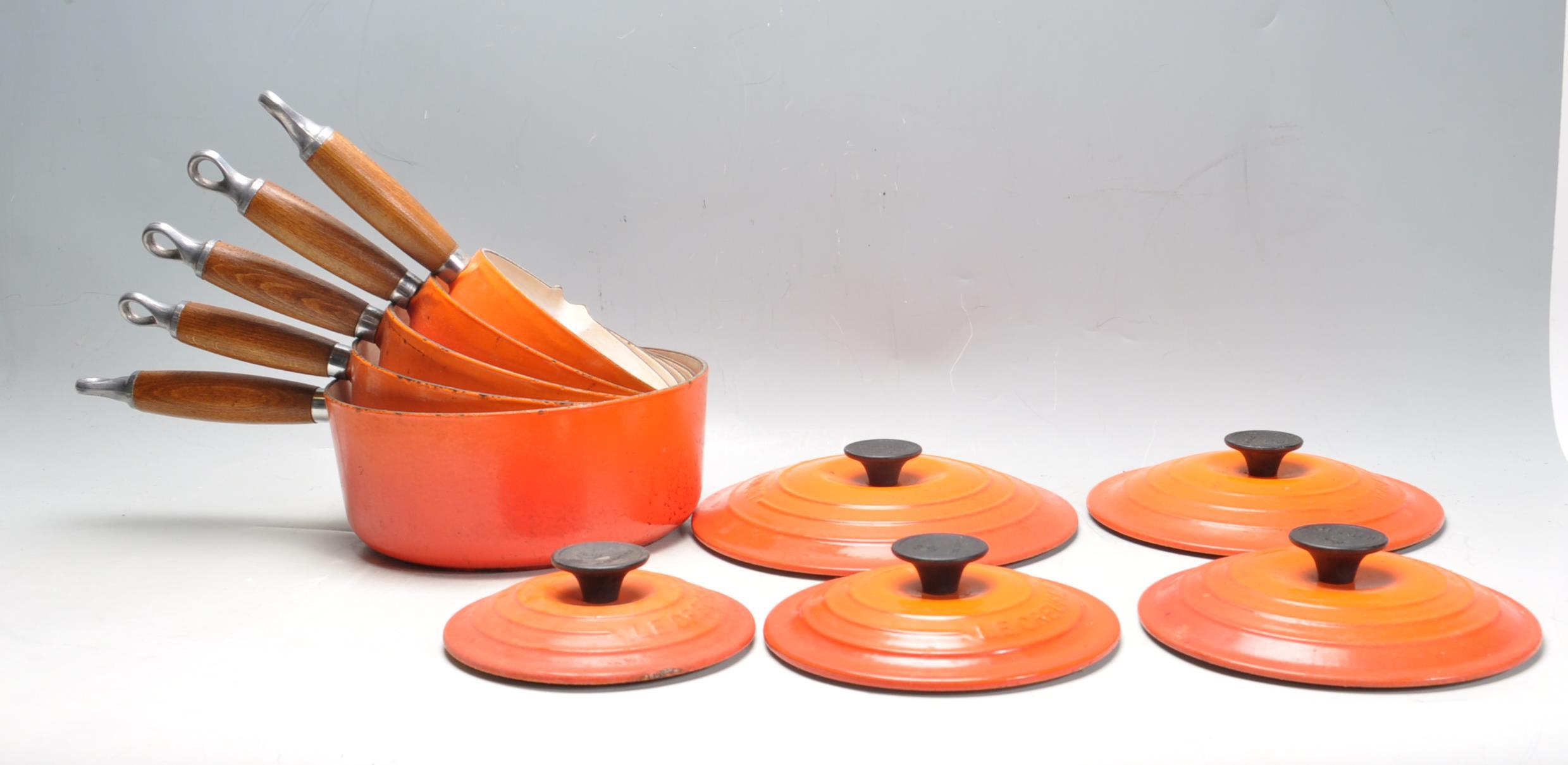 COLLECTION OF VINTAGE LE CREUSET KITCHEN WARE - Image 3 of 5