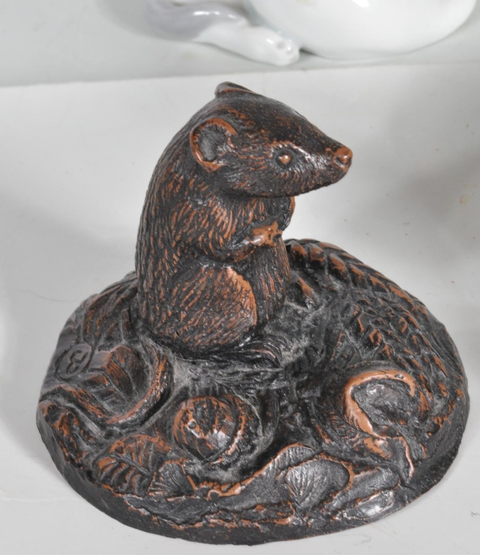 COLLECTION OF CERAMIC ANIMAL FIGURINES - Image 2 of 13