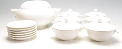 JAPANESE PORCELAIN DINNER SERVICE