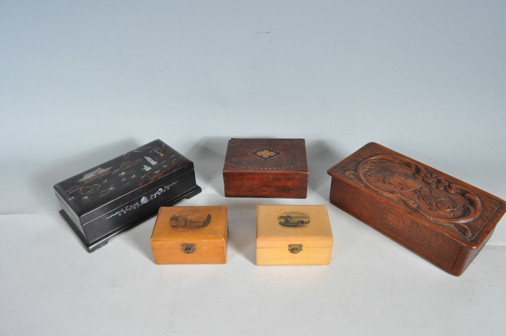 COLLECTION OF 20TH CENTURY VINTAGE BOXES.