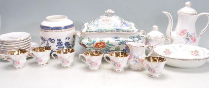 COLLECTION OF VINTAGE CHINA TO INCLUDE ROYAL ALBERT.
