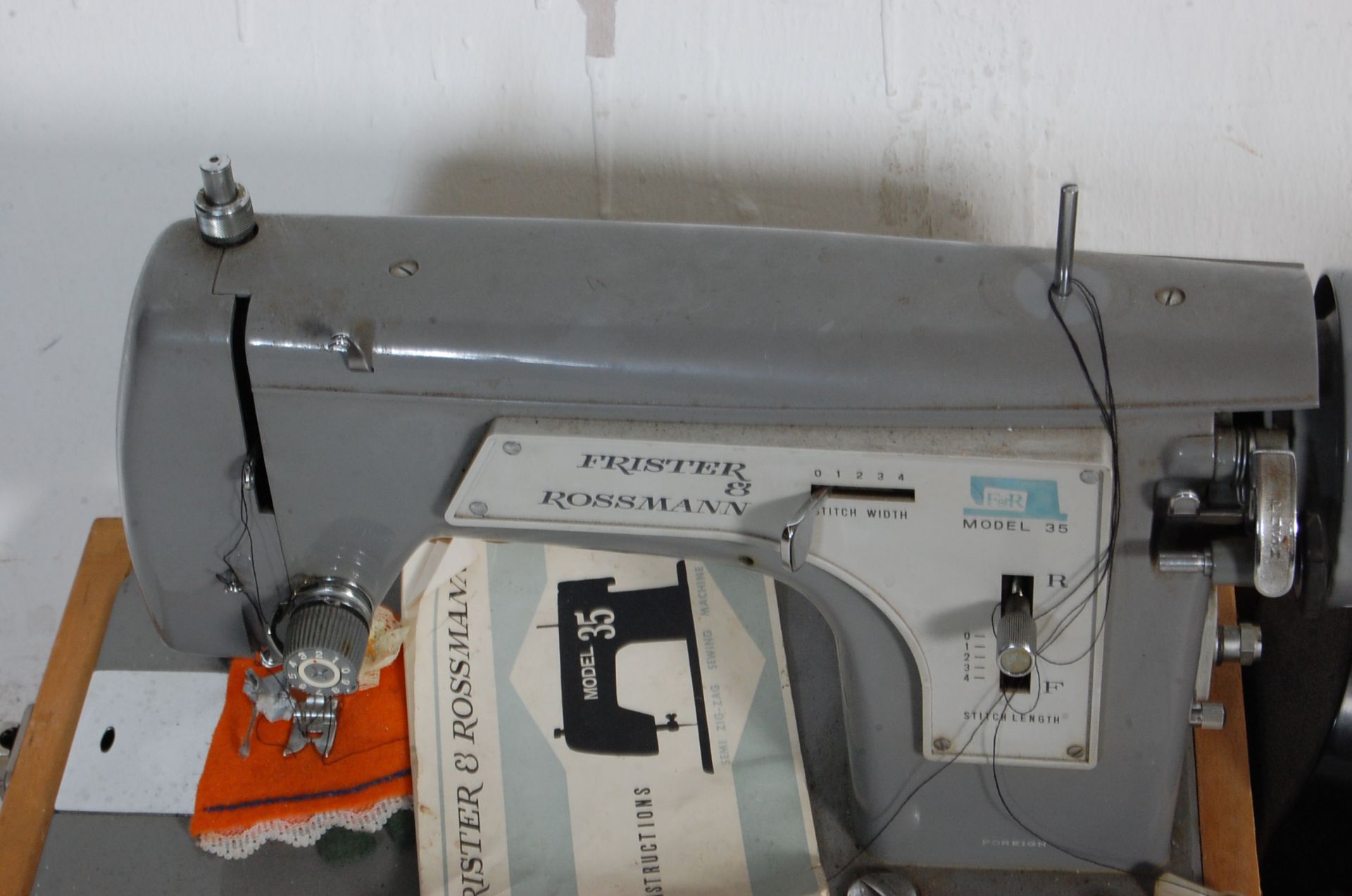 THREE VINTAGE ELECTRONIC SEWING MACHINES - Image 3 of 8