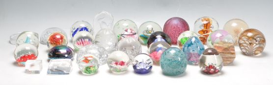 LARGE COLLECTION OF RETRO VINTAGE STUDIO ART GLASS PAPERWEIGHTS