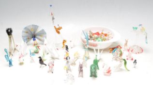 LARGE COLLECTION OF STUDIO ART GLASS ANIMAL FIGURINES / CABINET FIGURINES