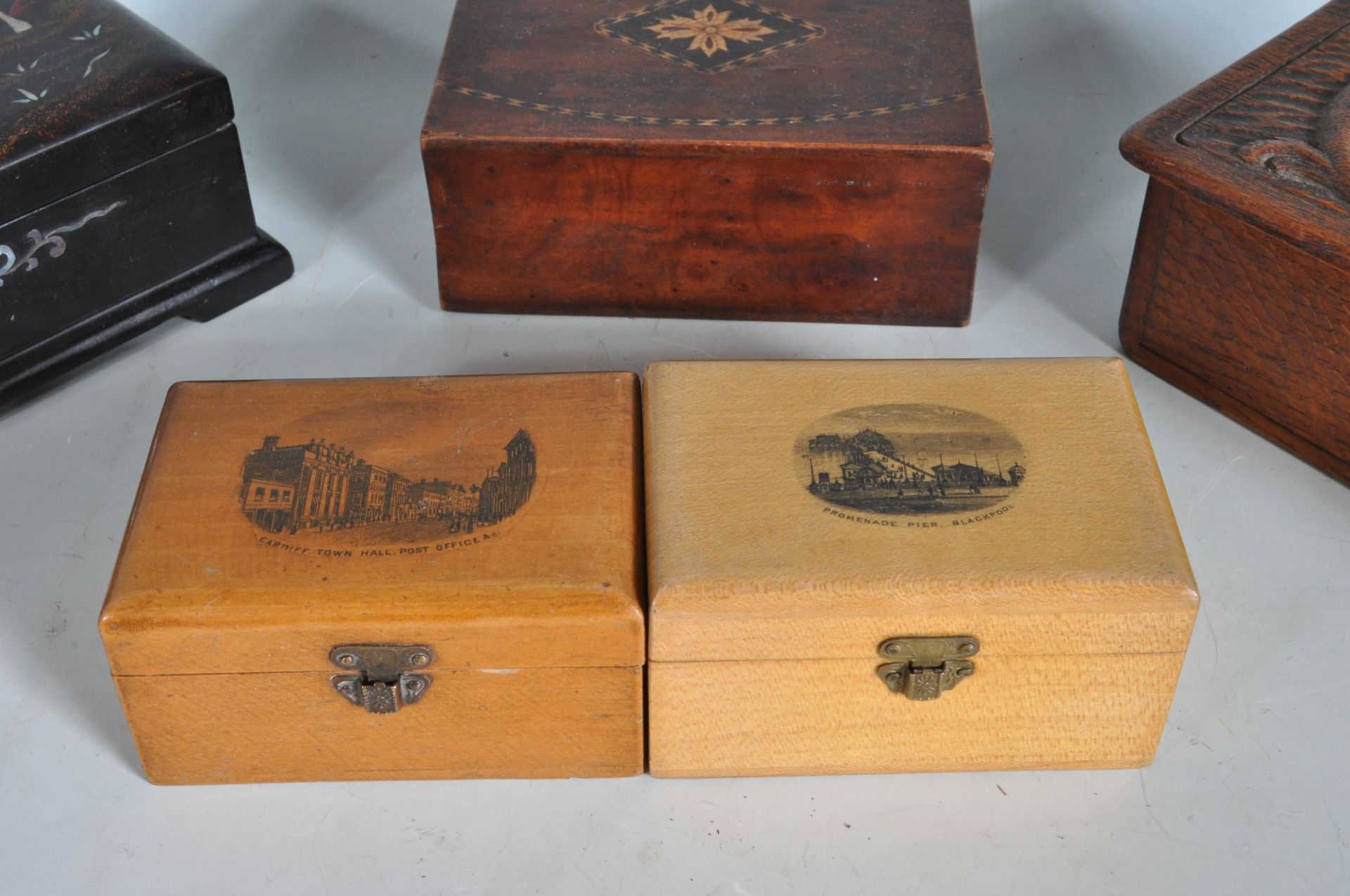 COLLECTION OF 20TH CENTURY VINTAGE BOXES. - Image 2 of 8