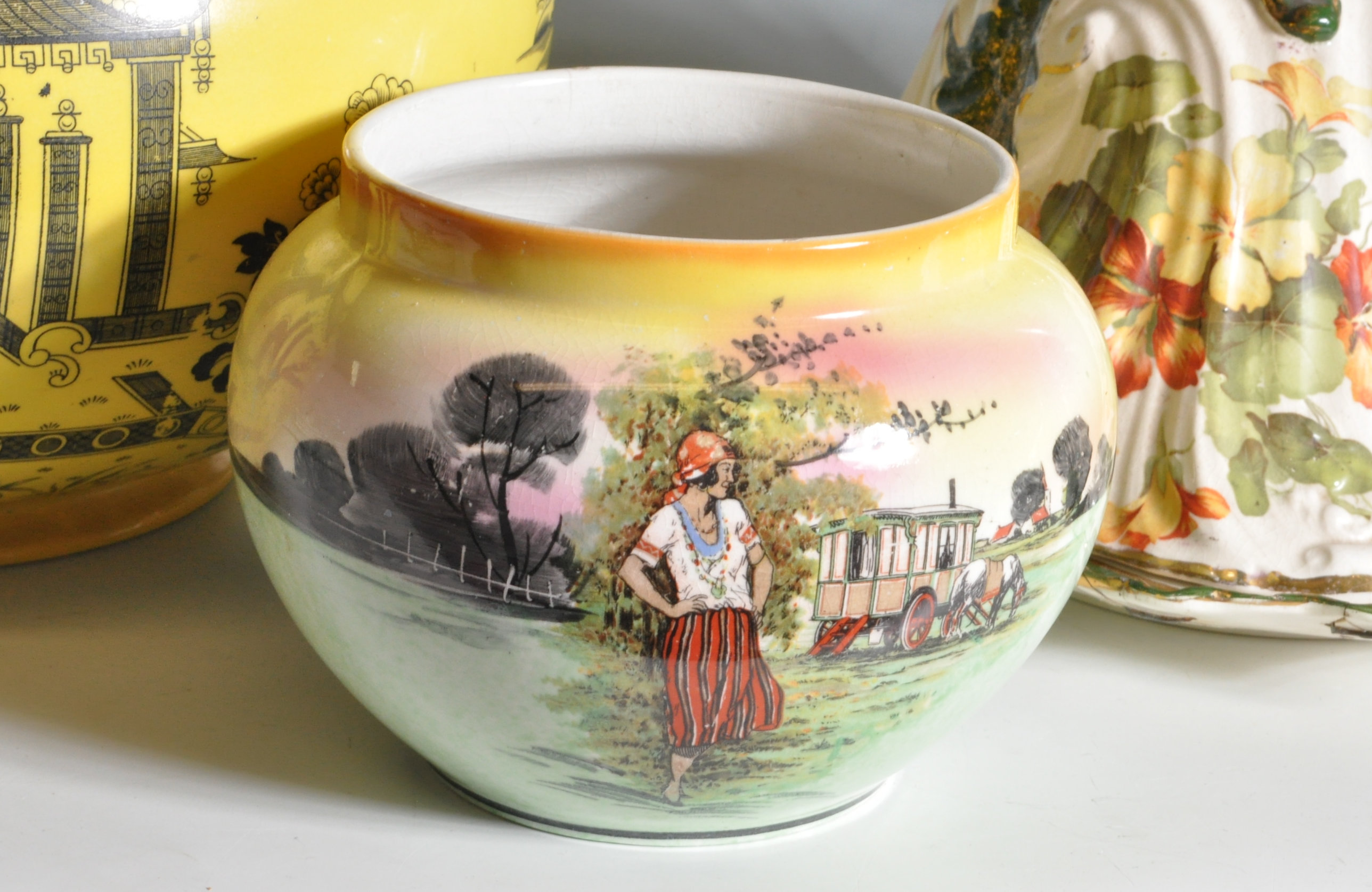 COLLECTION OF VINTAGE 20TH CENTURY CERAMICS - Image 2 of 10