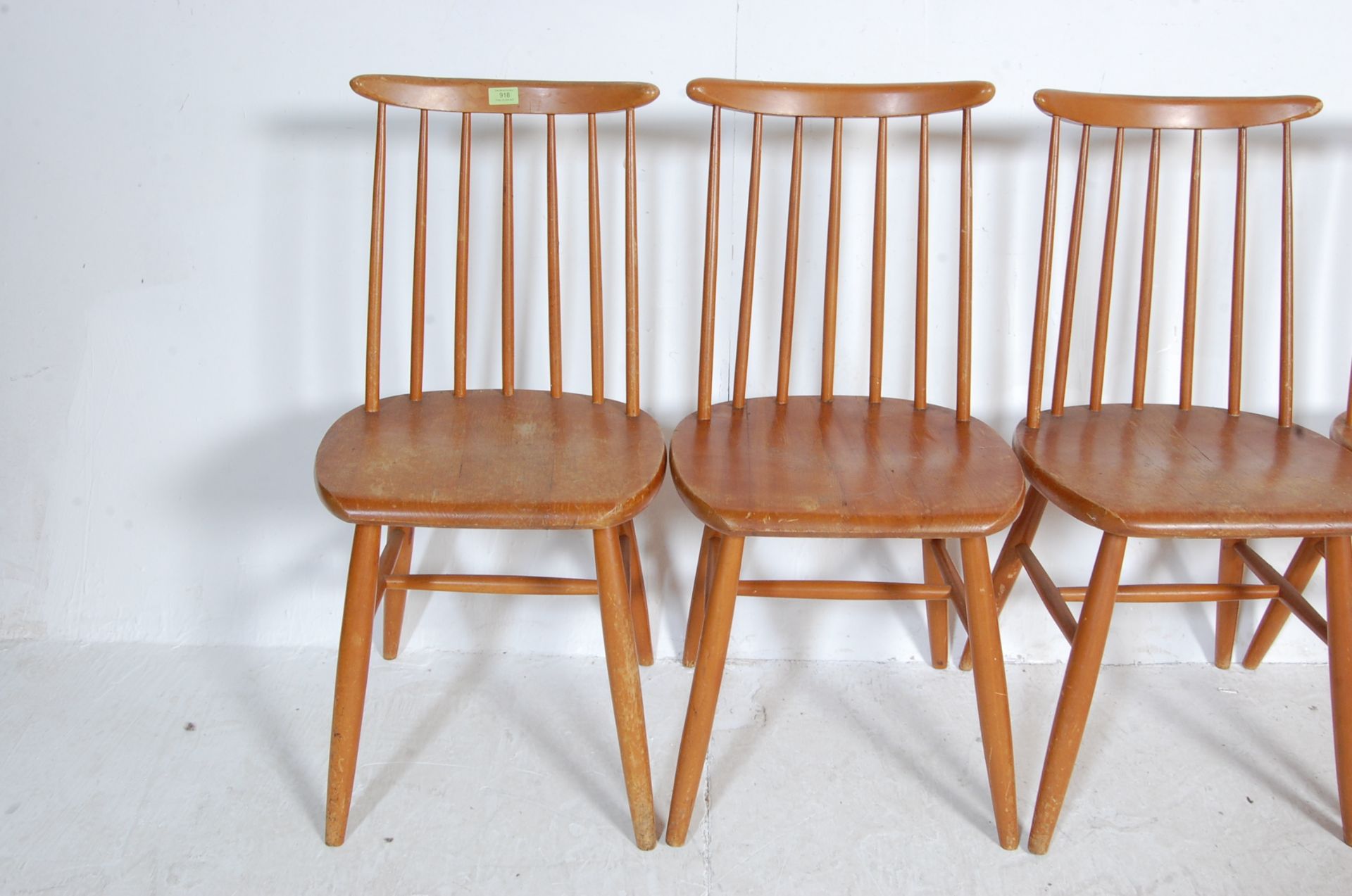 SET OF FOUR RETRO VINTAGE BEECH AND ELM DINING CHAIRS - Bild 2 aus 5