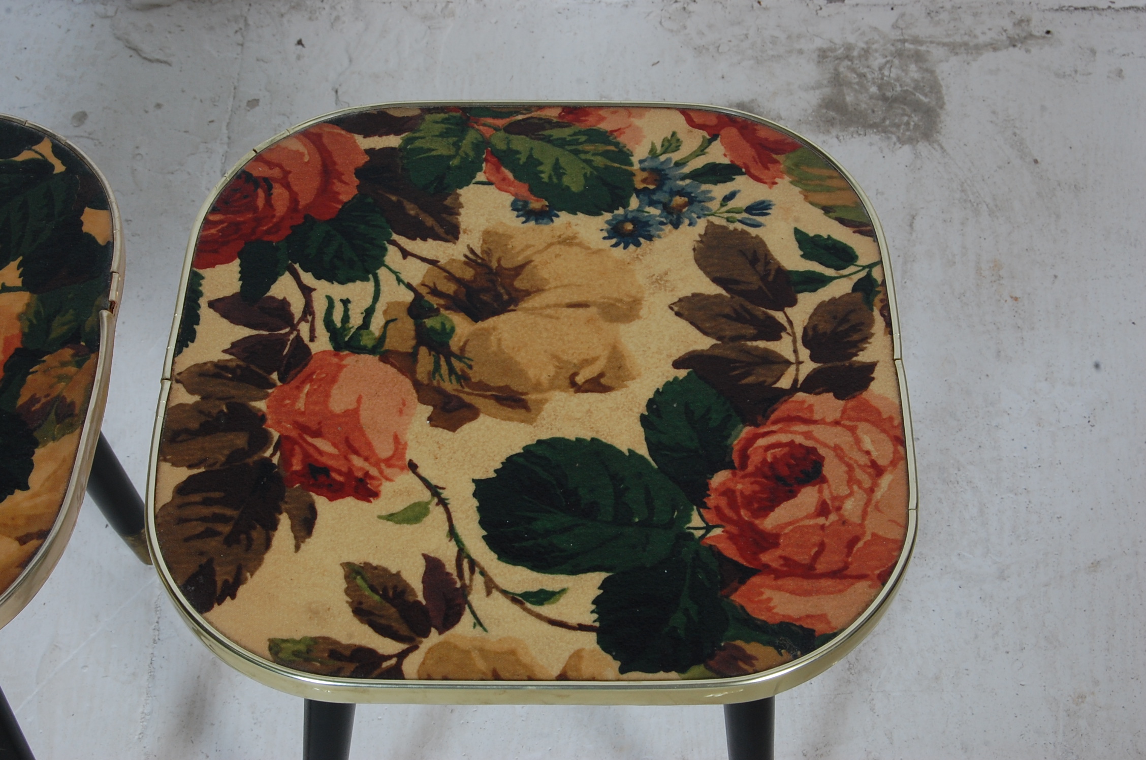 PAIR OF RETRO 1950'S SIDE TABLES - Image 3 of 3
