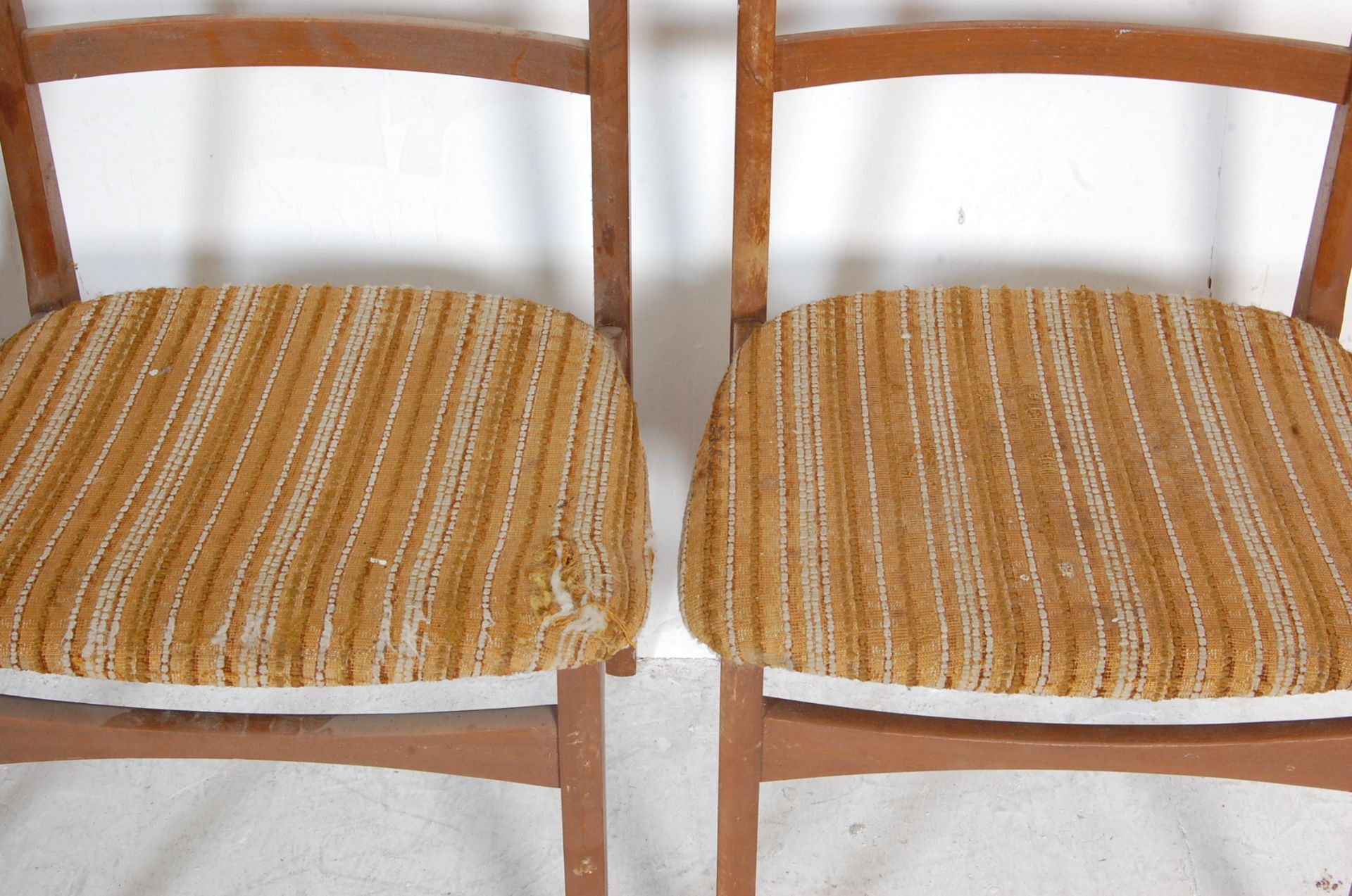 FOUR VINTAGE TEAK WOOD FRAME DINING CHAIRS BY NATHAN - Image 4 of 6
