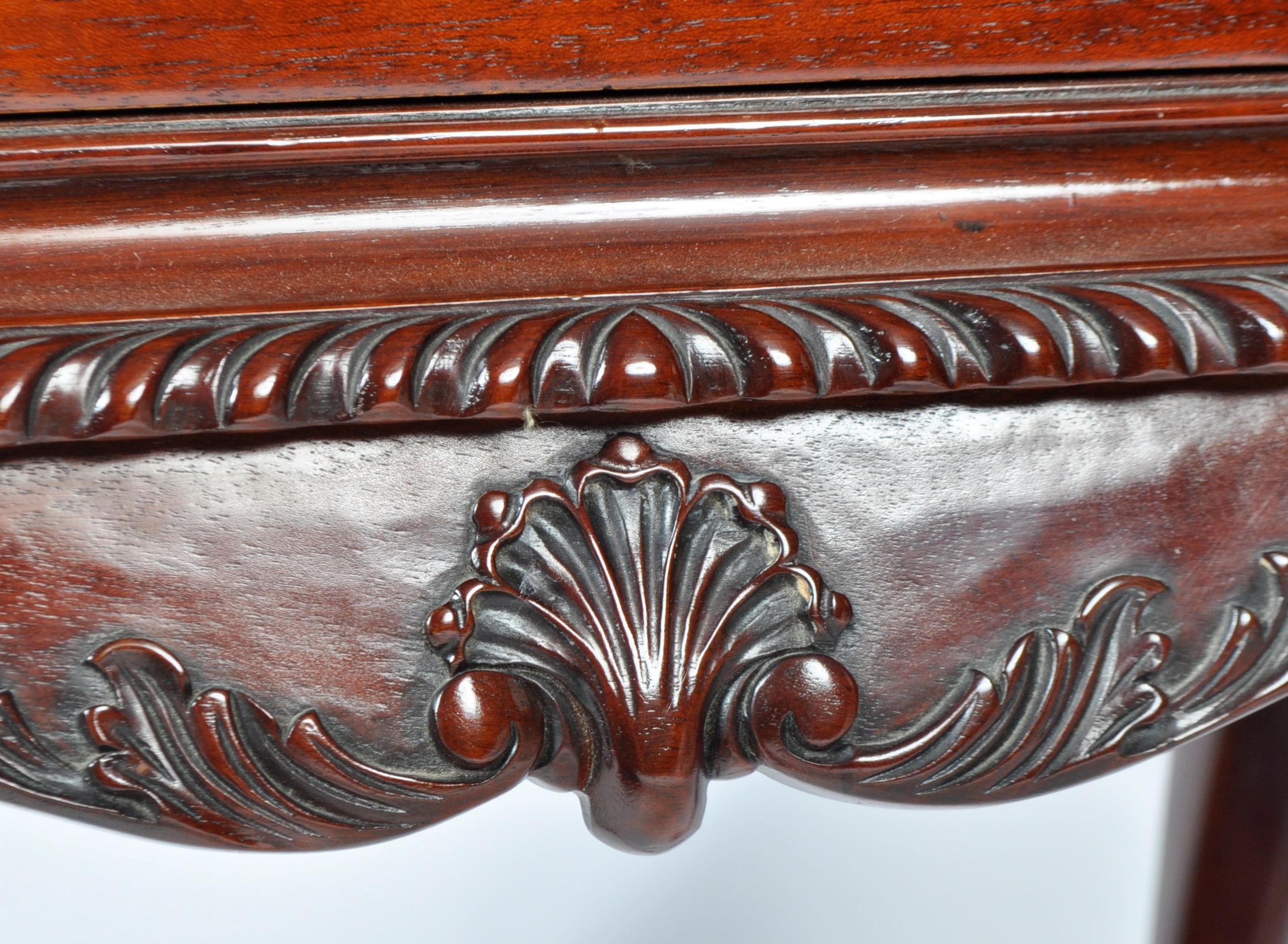 ANTIQUE REVIVAL FLAME MAHOGANY POT CUPBOARD / BEDSIDE - Image 8 of 8