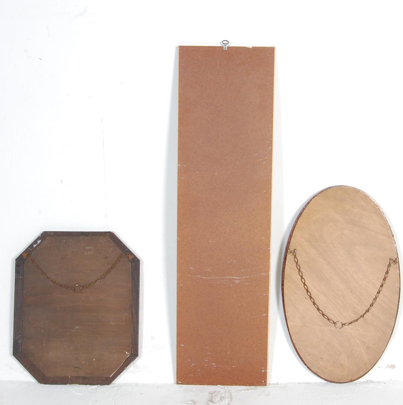 GROUP OF THREE 20TH CENTURY WALL HANGING MIRRORS - Image 8 of 8