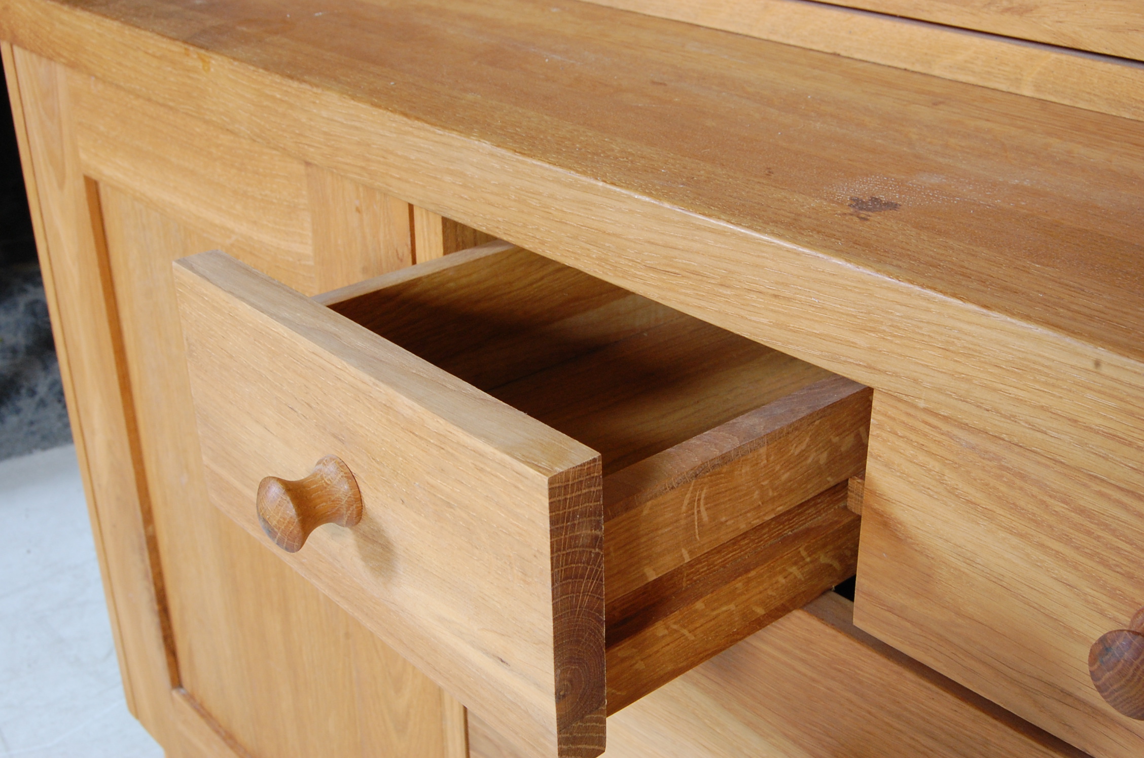 OAK FURNITURE LAND DRESSER - Image 7 of 9