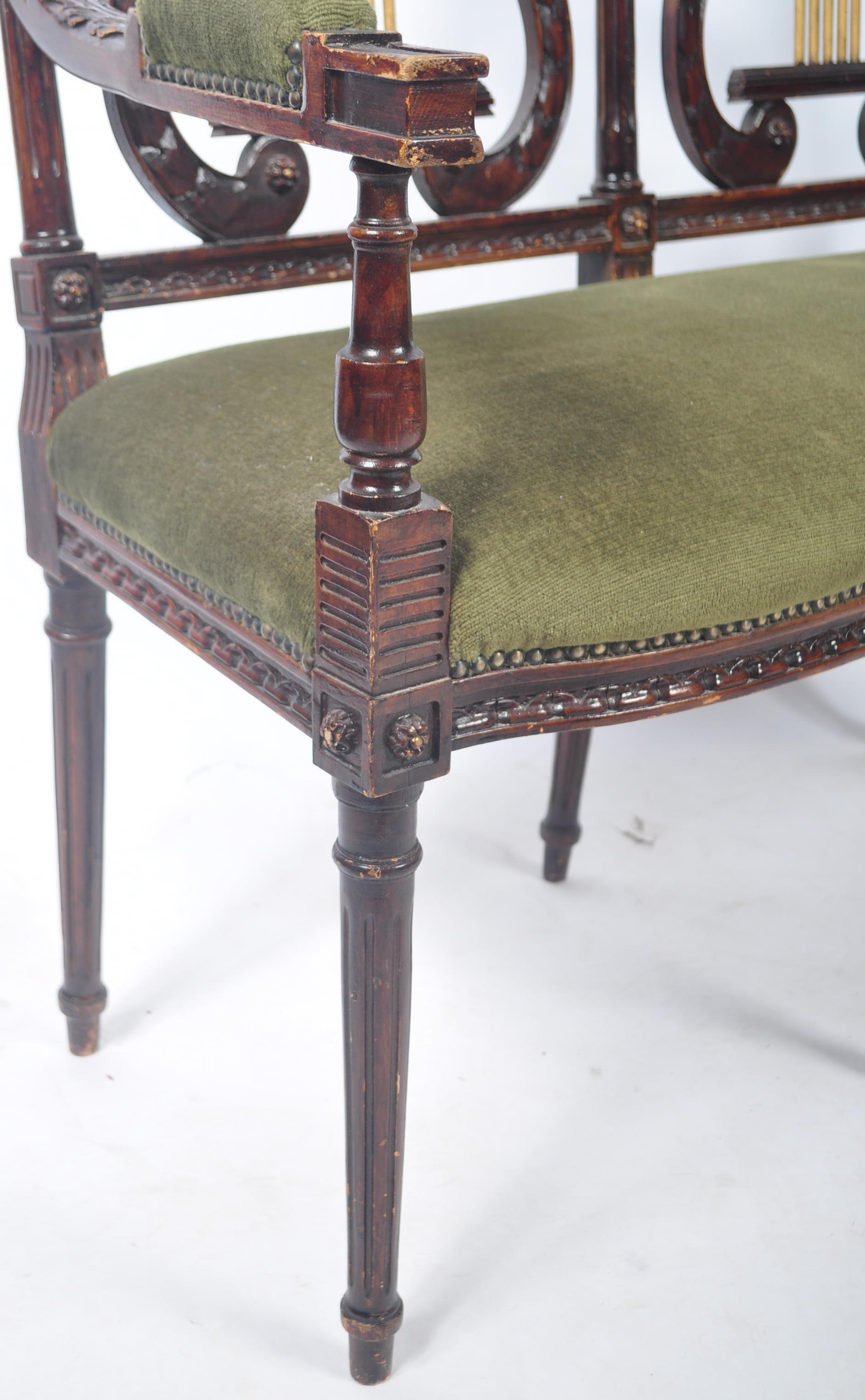 19TH CENTURY REGENCY CARVED MAHOGANY TWO SEATER LOVE SEAT - Image 8 of 10