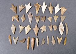 COLLECTION OF NEOLITHIC ALGERIAN FLINT ARROWHEADS