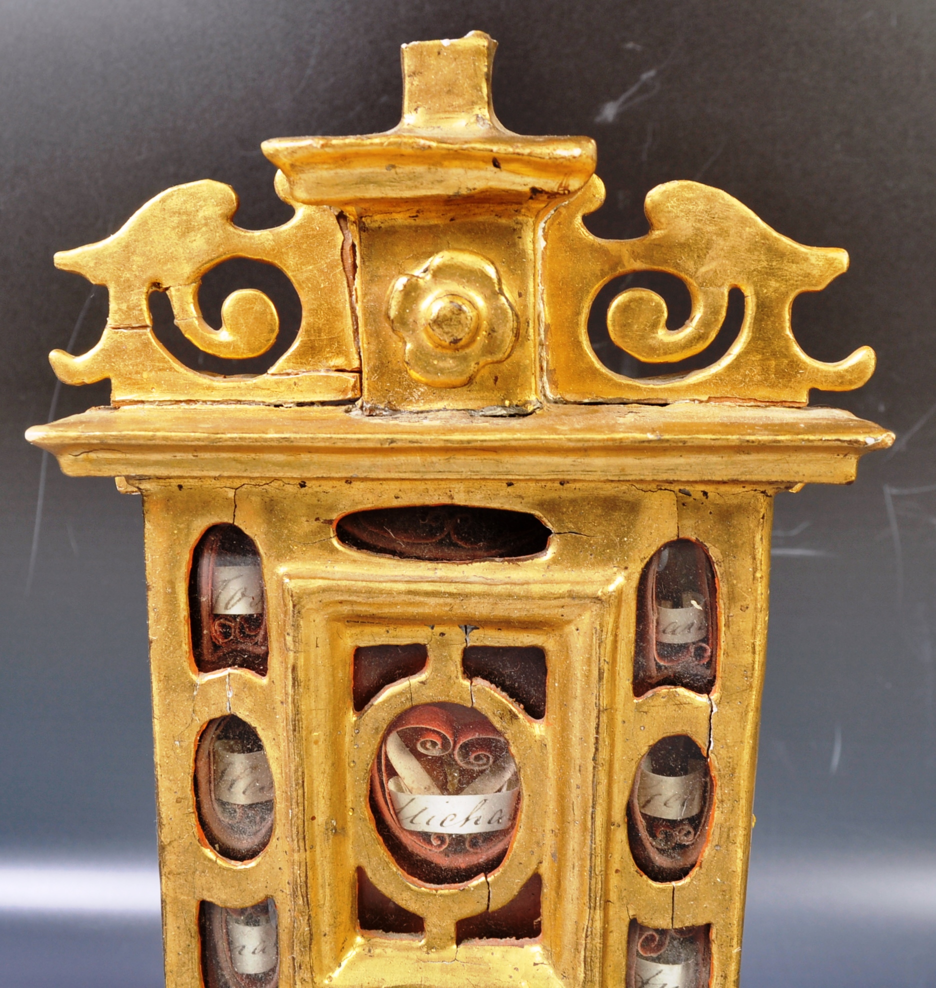 18TH CENTURY ITALIAN GESSO WOOD RELIGIOUS RELIQUARY - Image 3 of 5