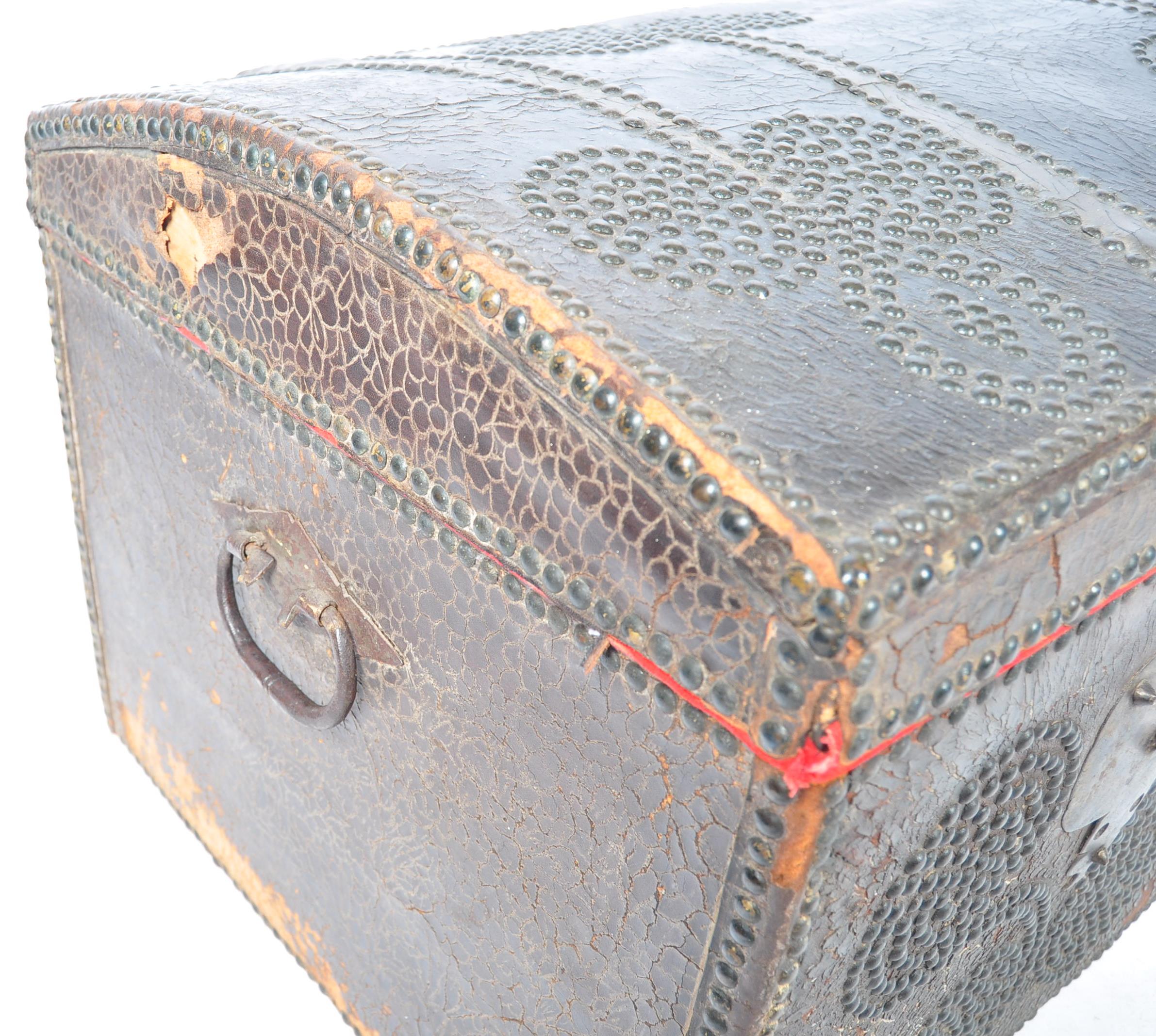 17TH CENTURY SPANISH LEATHER STUDDED DOMED CHEST - Image 5 of 7