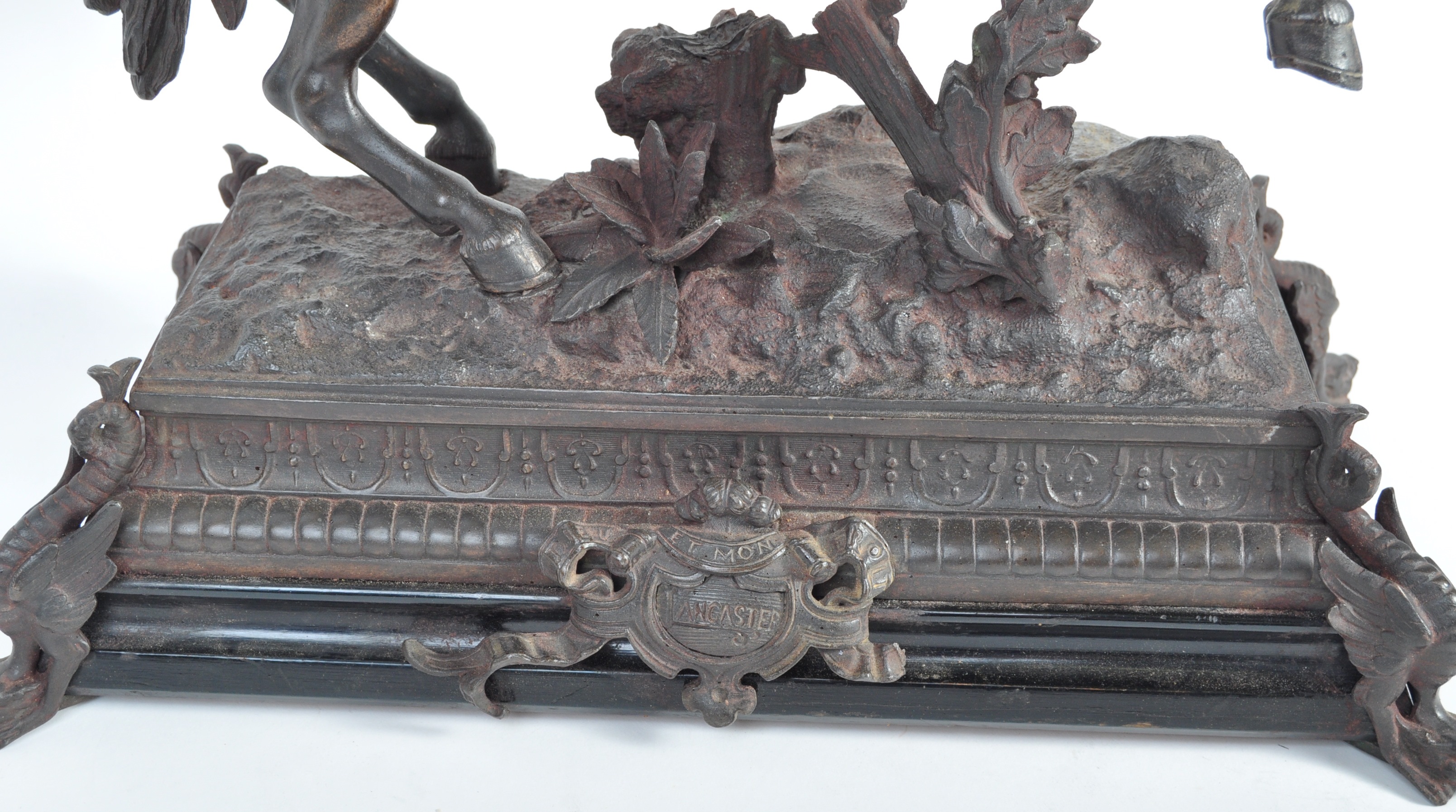 AN ANTIQUE 19TH CENTURY VICTORIAN SPELTER OF THE DUKE OF LANCASTER - Image 8 of 14