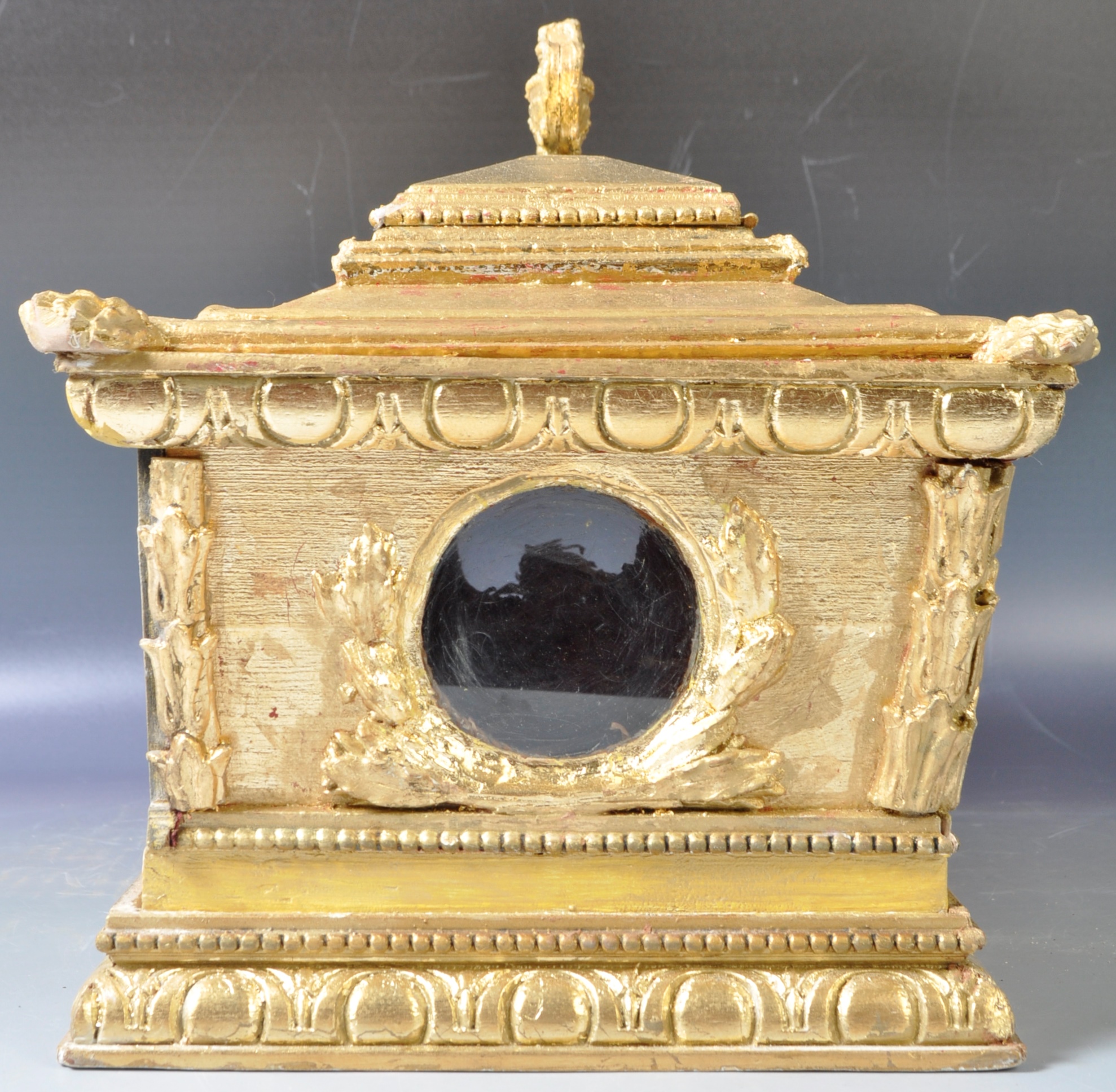 ANTIQUE 18TH CENTURY GILT PAINTED RELIQUARY CABINET - Image 5 of 6