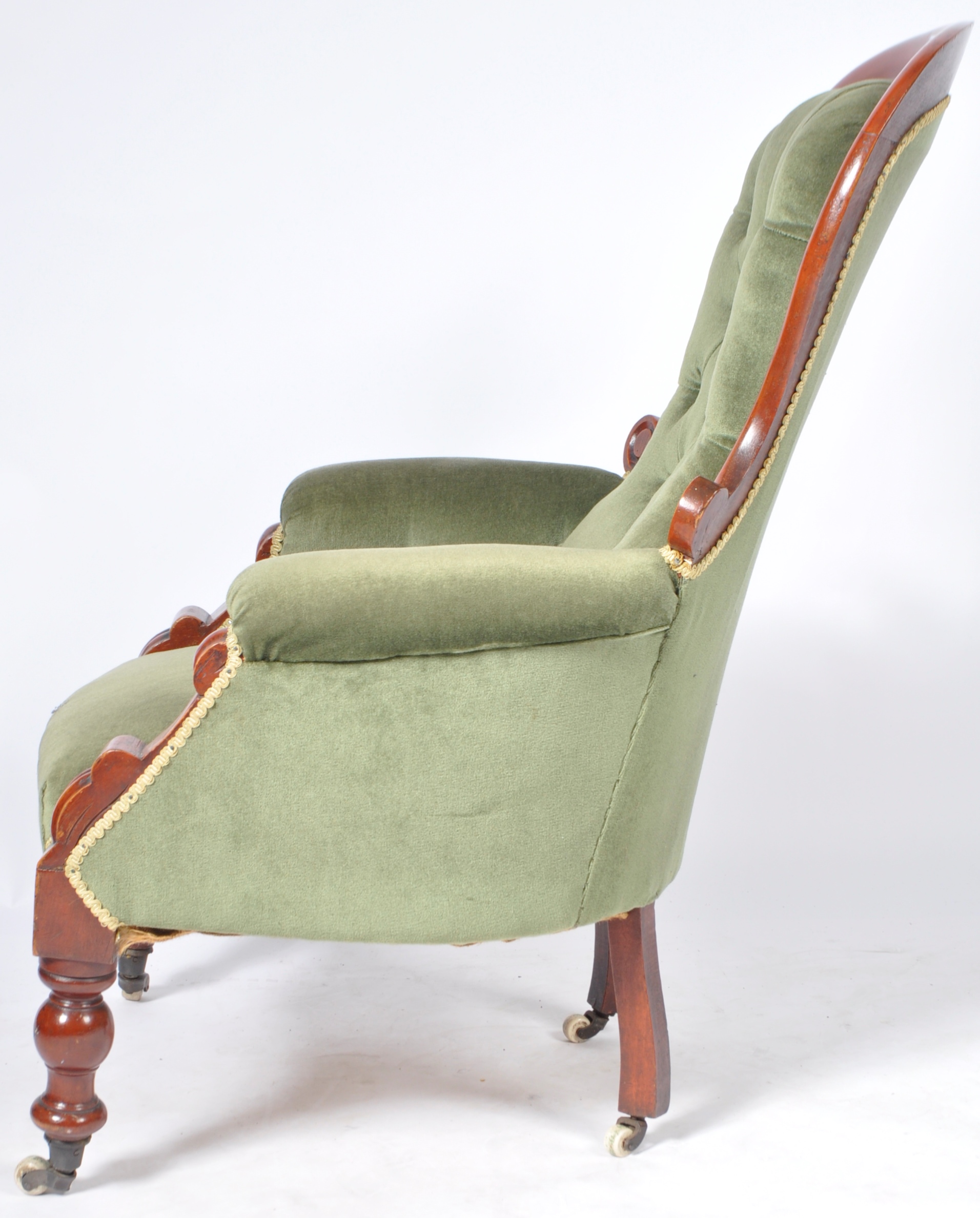 19TH CENTURY VICTORIAN MAHOGANY BUTTON BACK CHAIR - Image 9 of 9