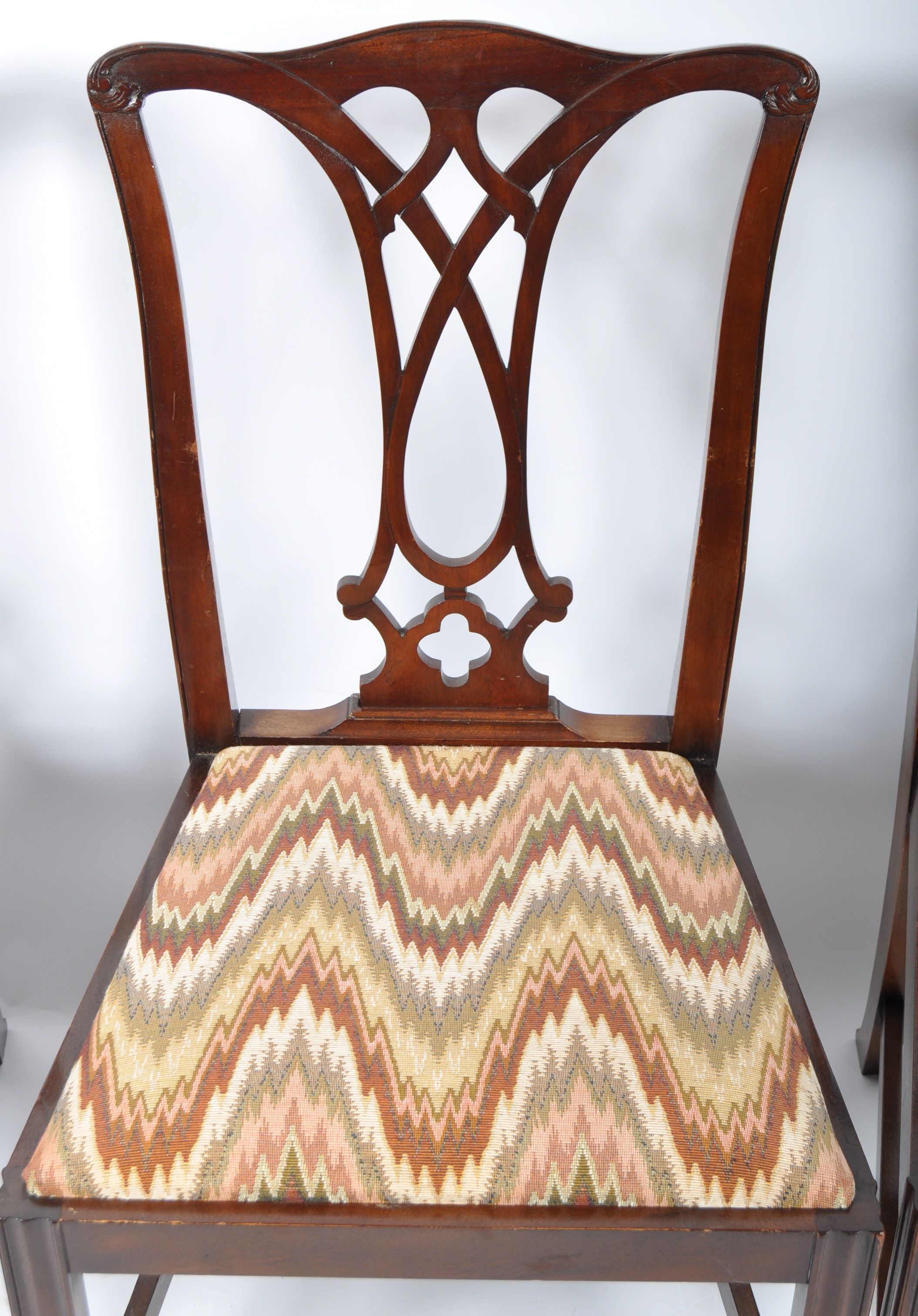 SET OF SIX 20TH CENTURY CHIPPENDALE REVIVAL CHAIRS - Image 2 of 8