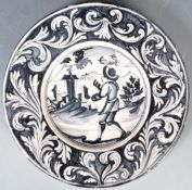 19TH CENTURY ITALIAN MANGANESE MAJOLICA CHARGER PLATE