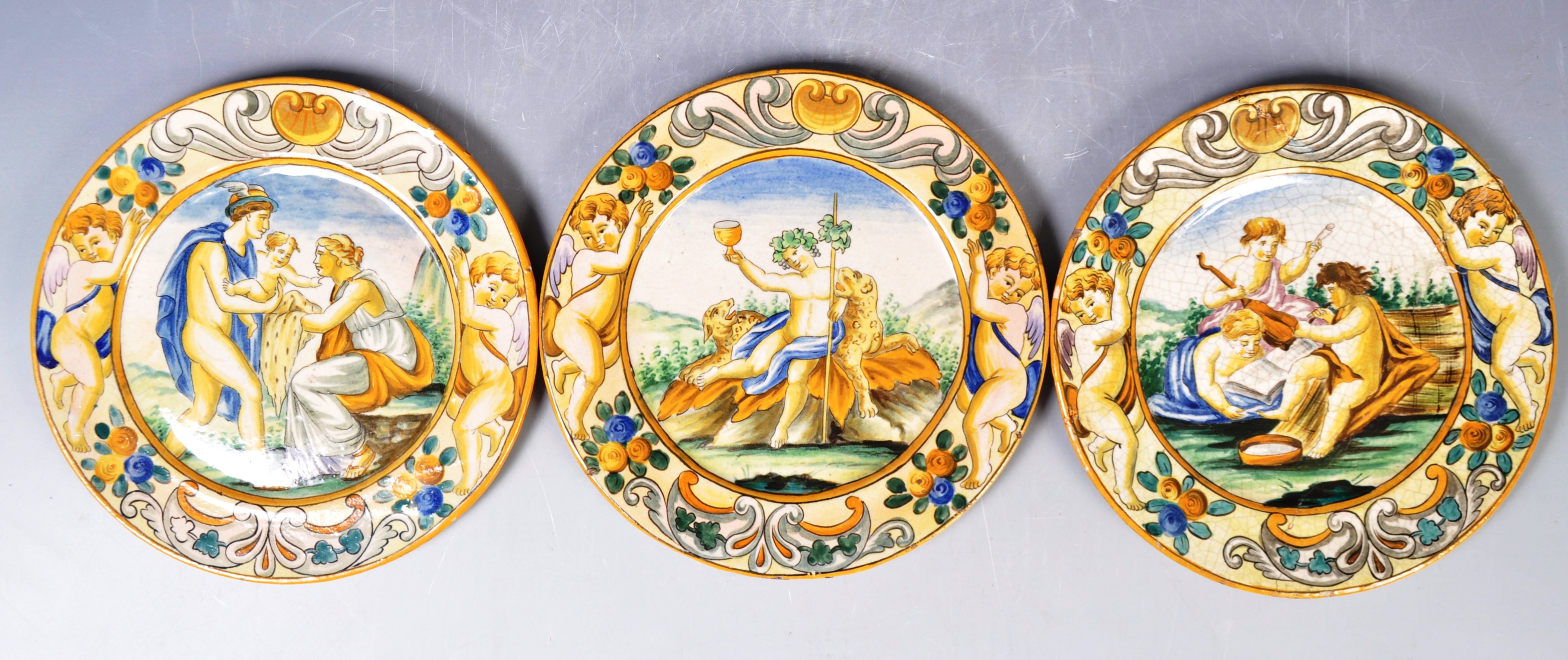 SET OF THREE ANTIQUE ITALIAN MAJOLICA HAND PAINTED PLATES - Image 7 of 7