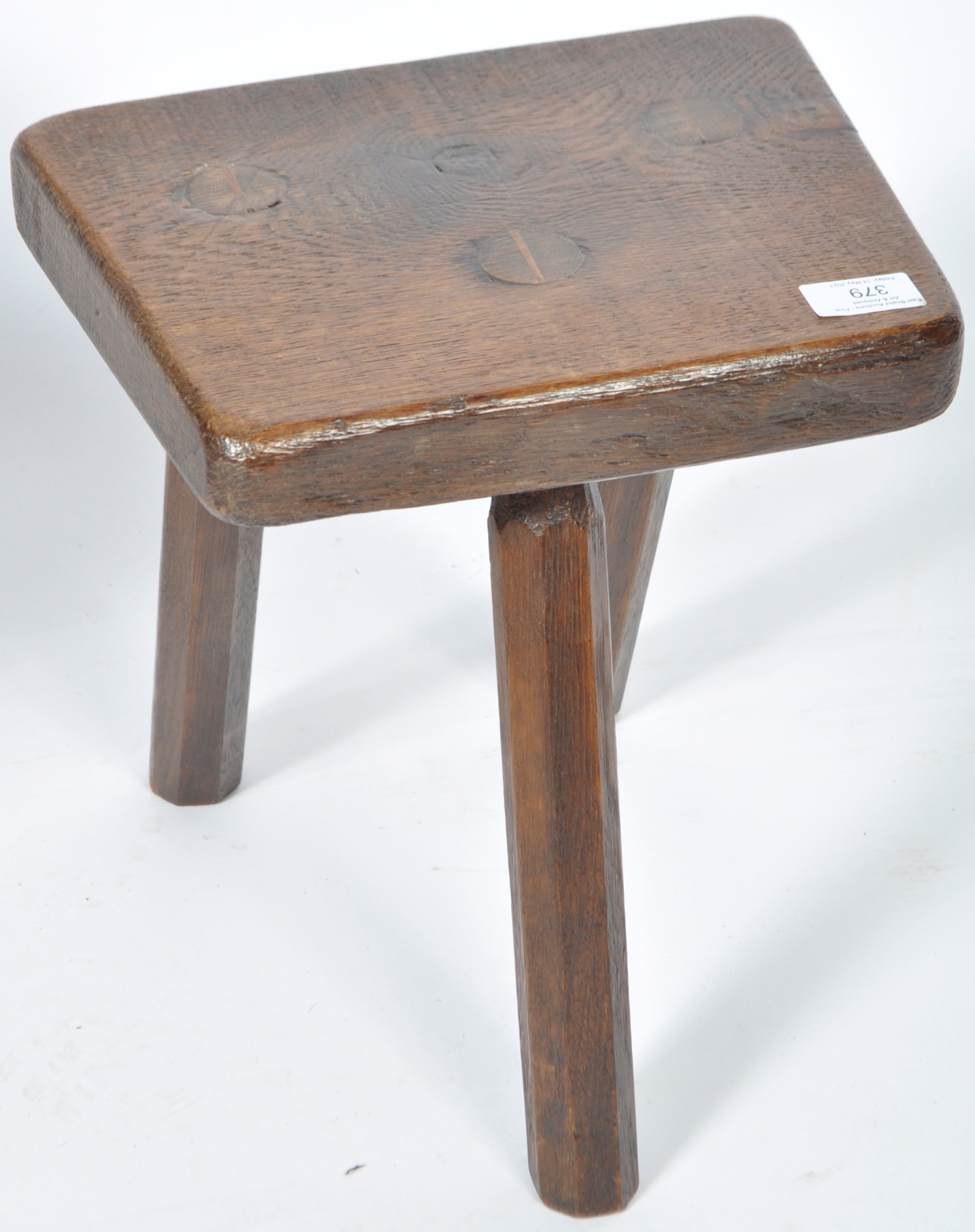 ANTIQUE 18TH CENTURY GEORGIAN ELM / OAK TRIPOD MILKING STOOL. - Image 2 of 5