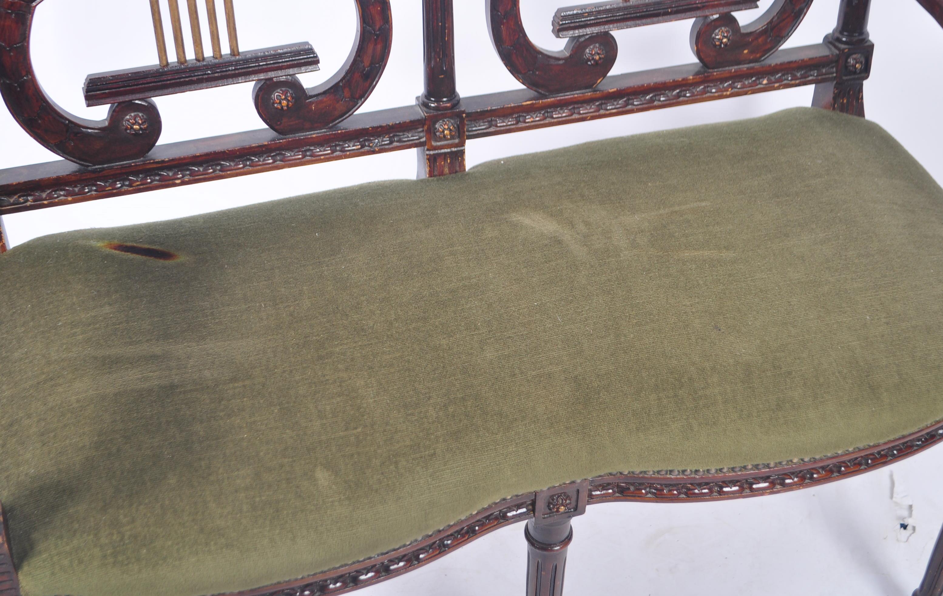 19TH CENTURY REGENCY CARVED MAHOGANY TWO SEATER LOVE SEAT - Image 3 of 10