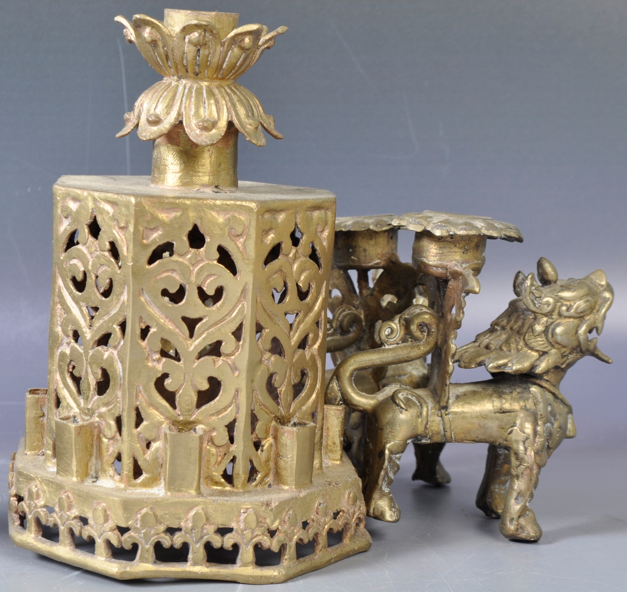 19TH CENTURY ANTIQUE TIBETAN FOO DOG CENTERPIECE - Image 6 of 6