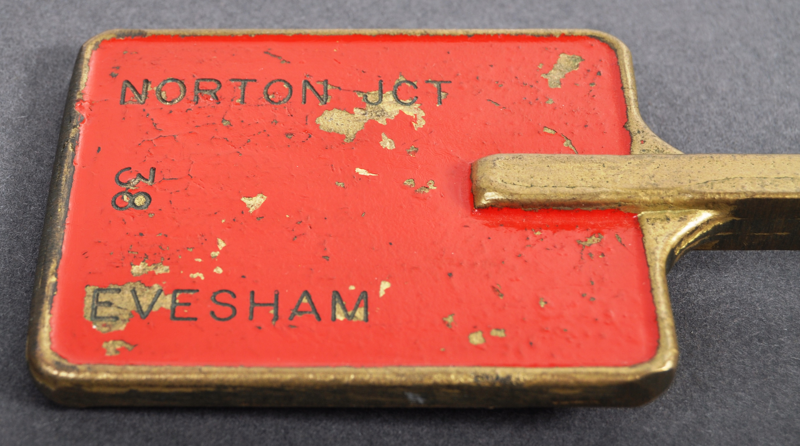 RAILWAYANA - SINGLE LINE RAILWAY TOKEN KEY - EVESHAM - Image 2 of 4