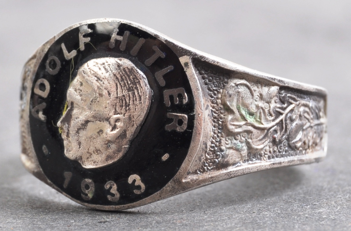 WWII SECOND WORLD WAR ADOLF HITLER COMMEMORATIVE RING - Image 4 of 4