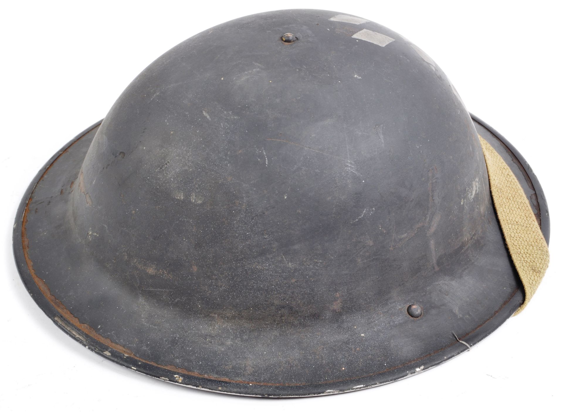 WWII SECOND WORLD WAR 1941 DATED STEEL BRODIE HELMET - Image 2 of 6