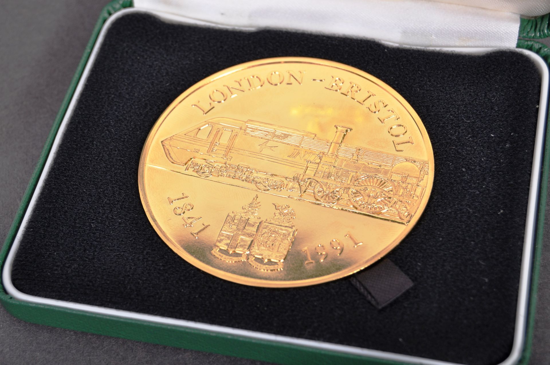 RAILWAYANA - INTERCITY LONDON BRISTOL ANNIVERSARY MEDALLION - Image 2 of 6