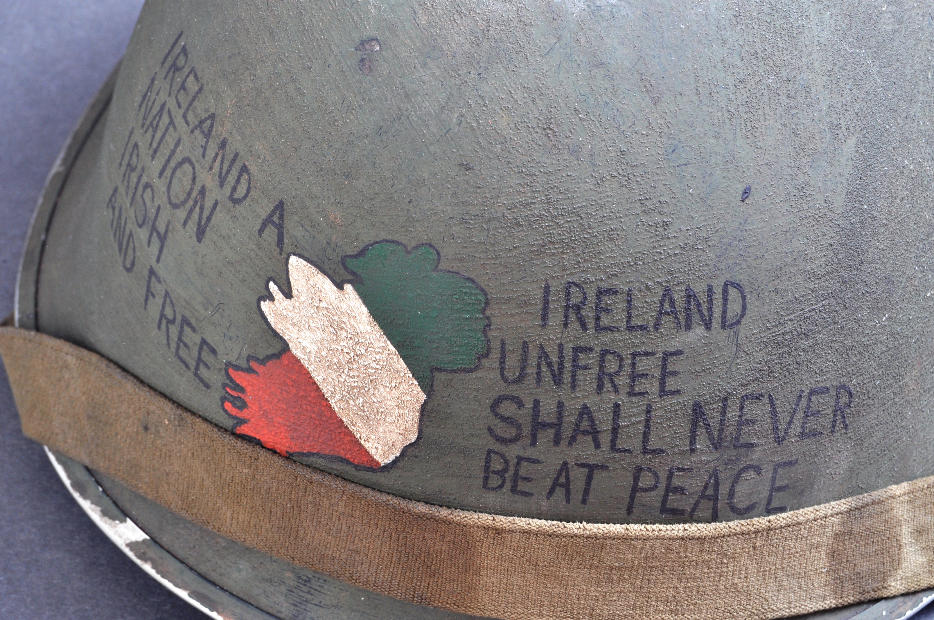 NORTHERN IRELAND / IRA INTEREST DISPLAY PIECE HELMET - Image 4 of 7