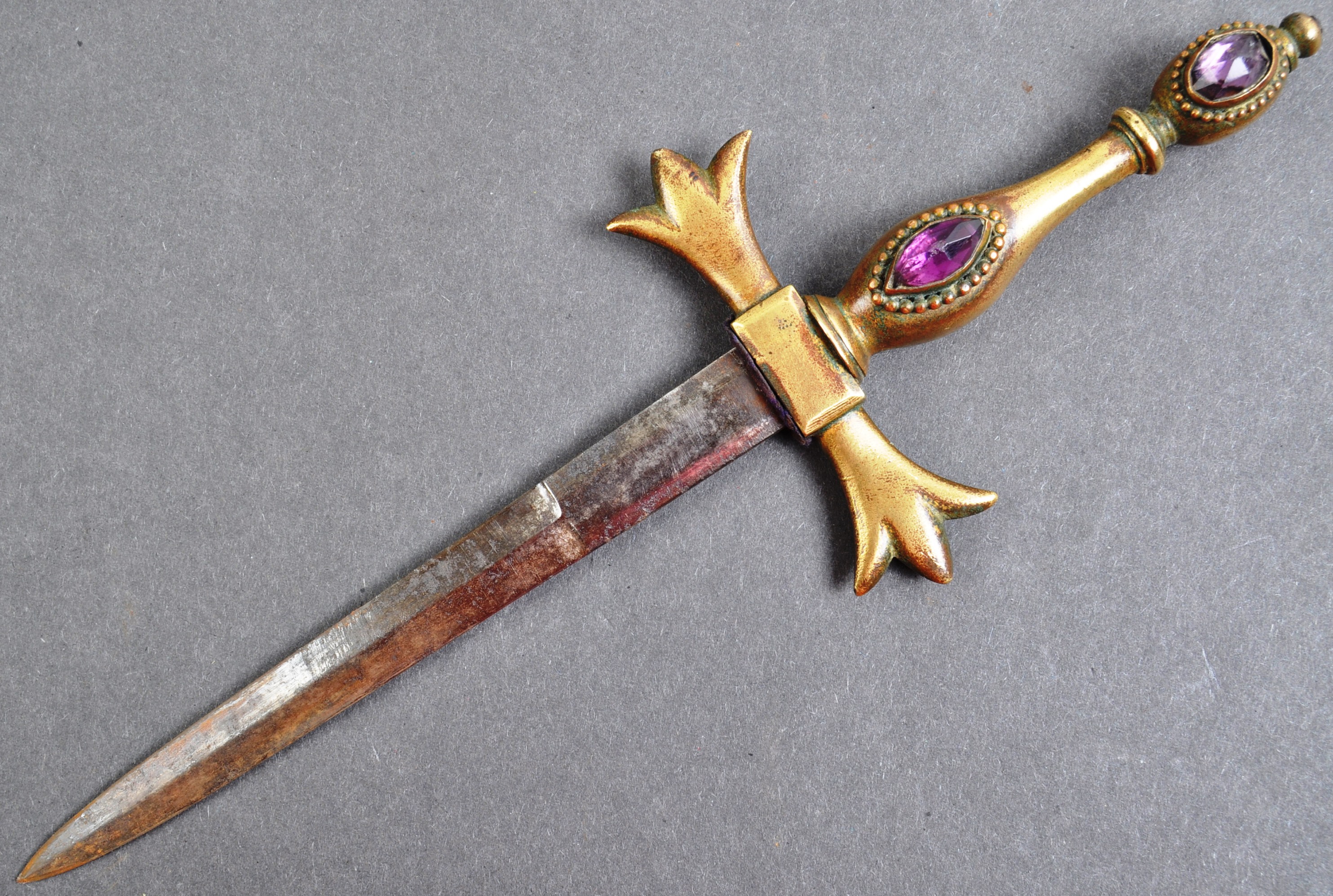 19TH CENTURY ' MEMENTO MORI ' SOUTH EUROPEAN DAGGER - Image 2 of 8