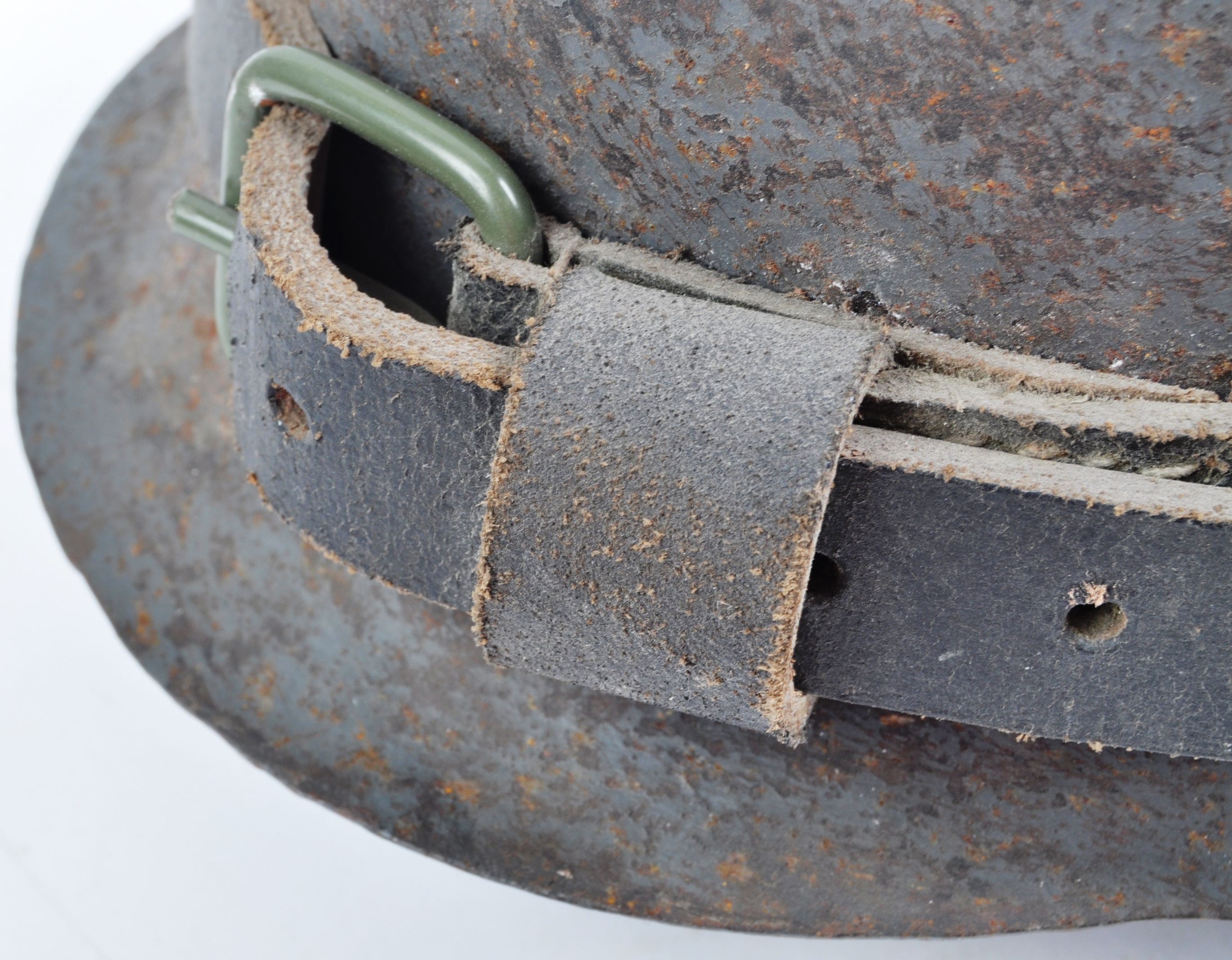 WWII SECOND WORLD WAR GERMAN NAZI M42 HELMET - Image 2 of 7