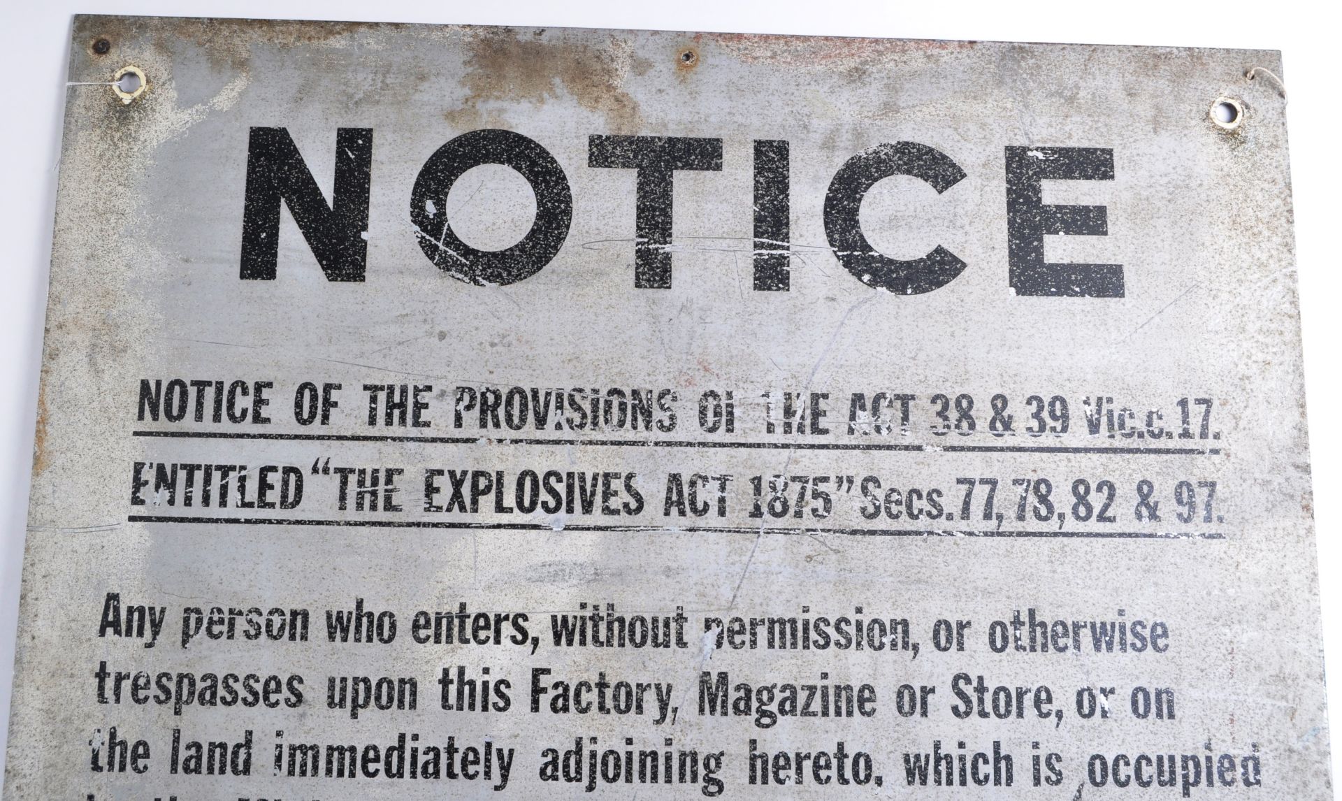 WWII SECOND WORLD WAR LARGE ' NOTICE ' METAL WALL SIGN - Image 4 of 5