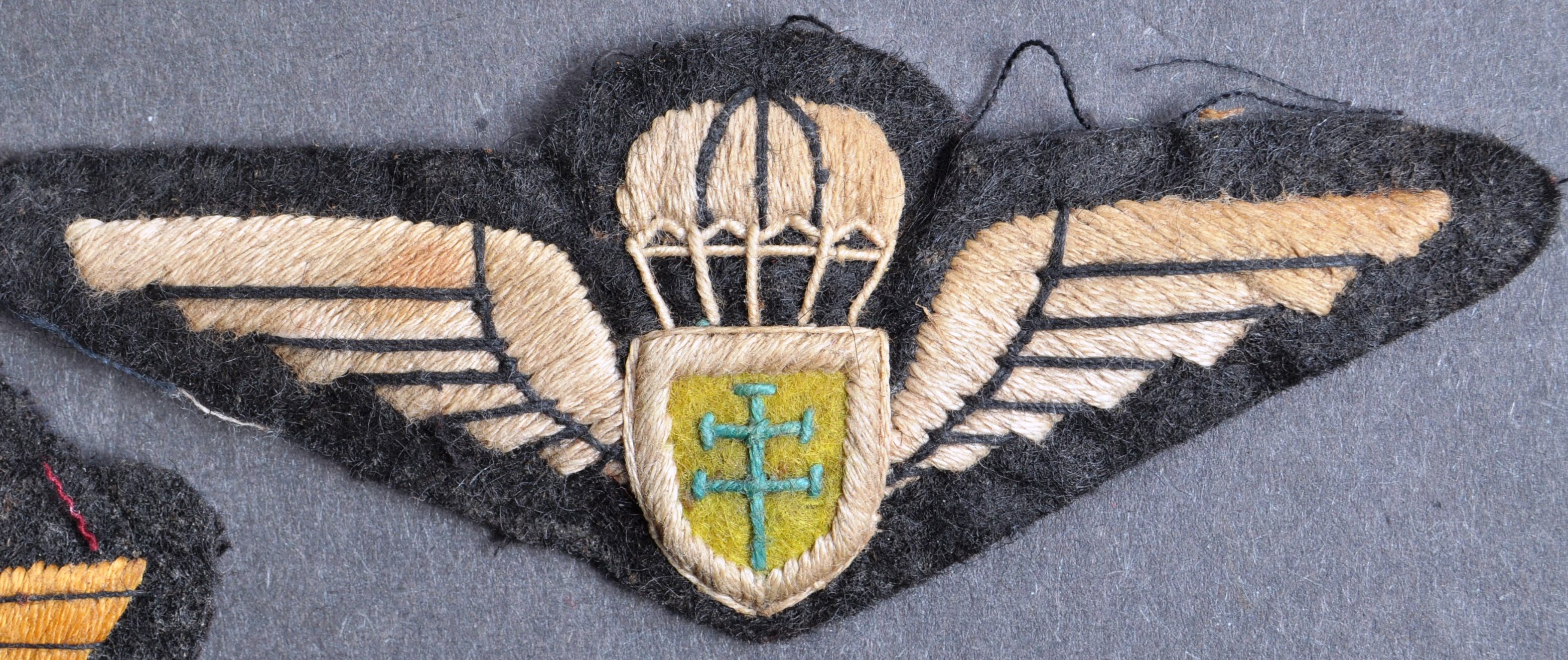 COLLECTION OF WWII SECOND WORLD WAR INTEREST CLOTH PATCHES - Image 4 of 5