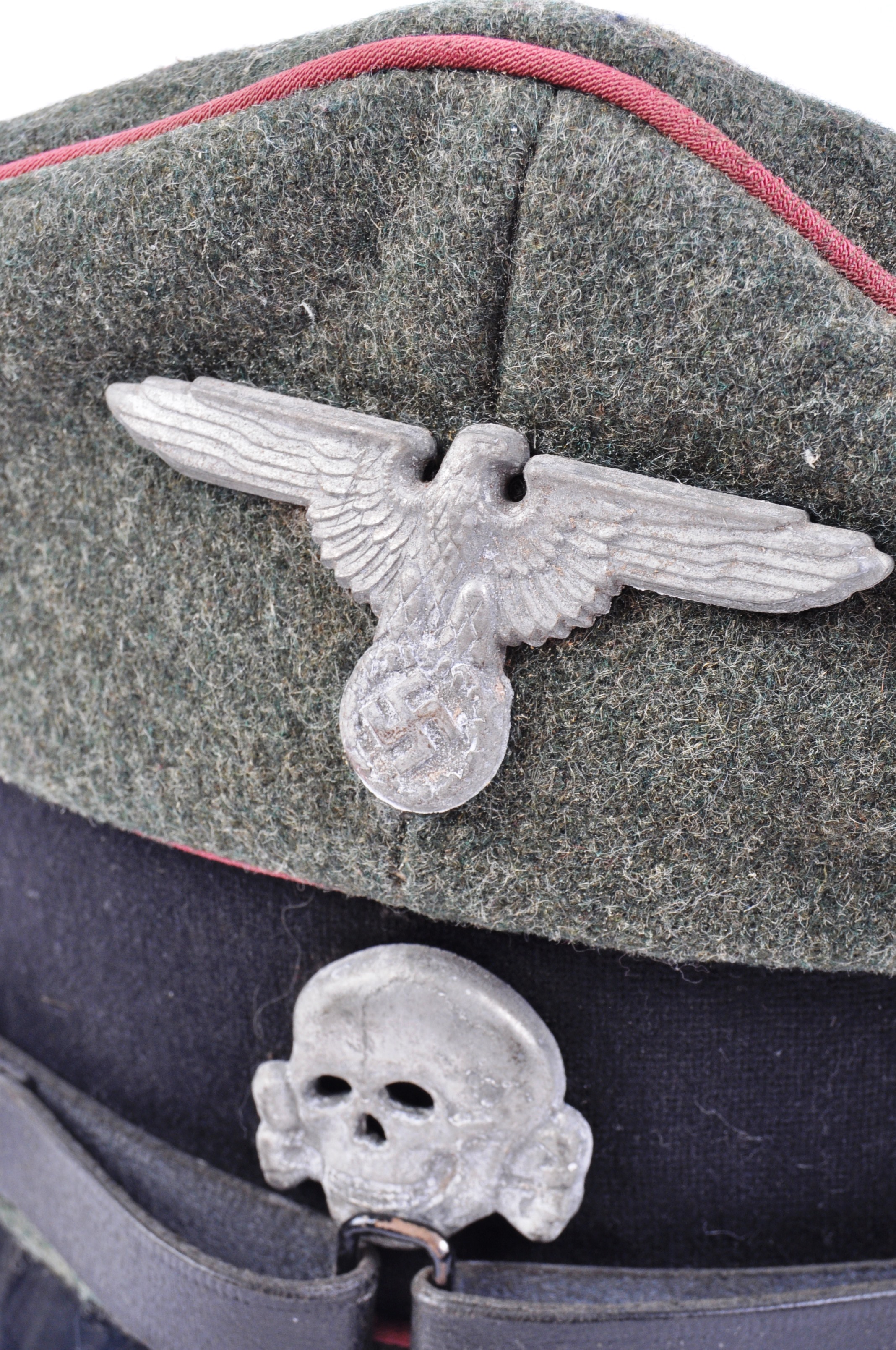 WWII SECOND WORLD WAR INTEREST - SS GERMAN PEAKED UNIFORM CAP - Image 3 of 5