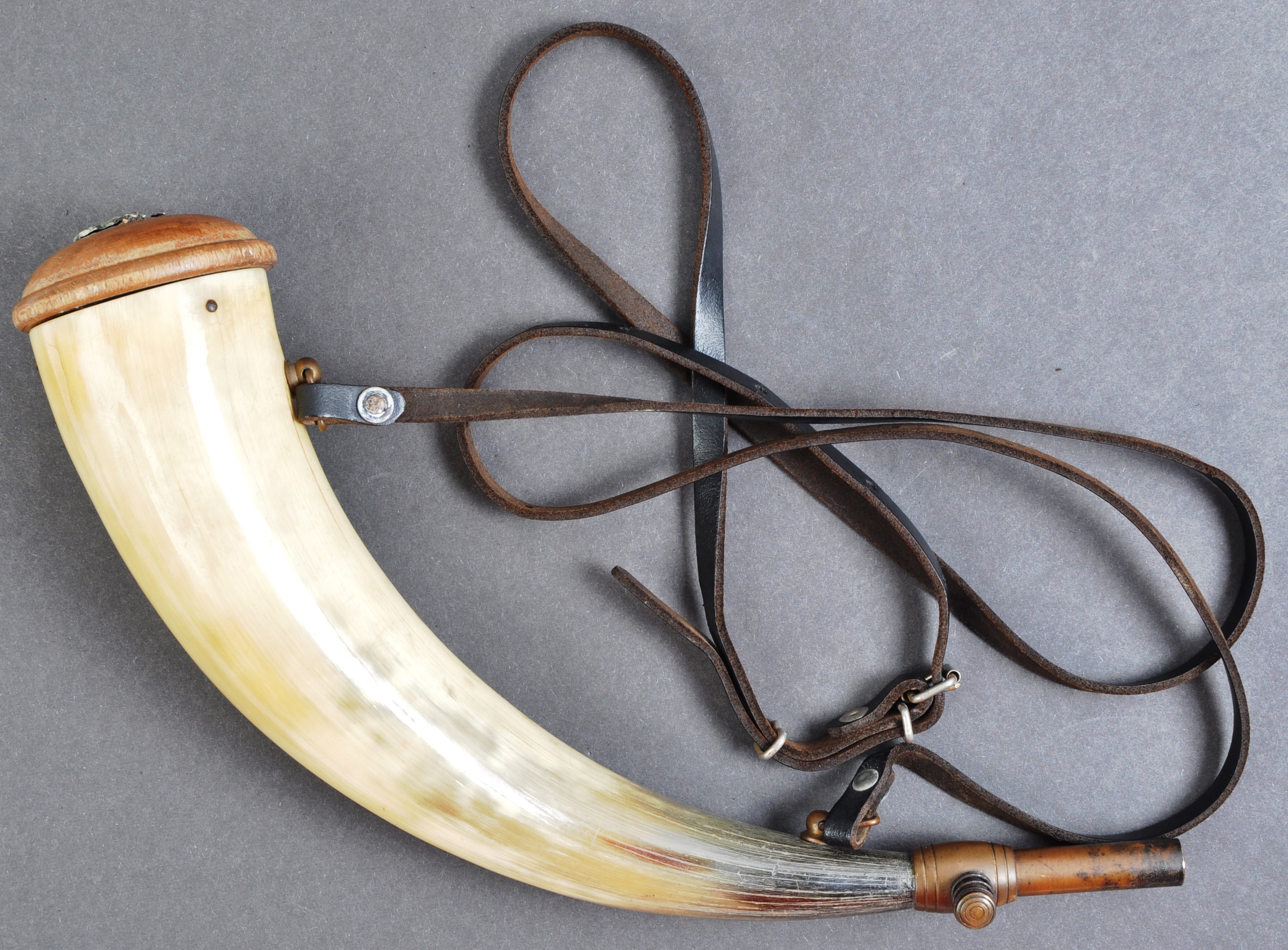 19TH CENTURY GUN POWDER HORN / FLASK - Image 5 of 6