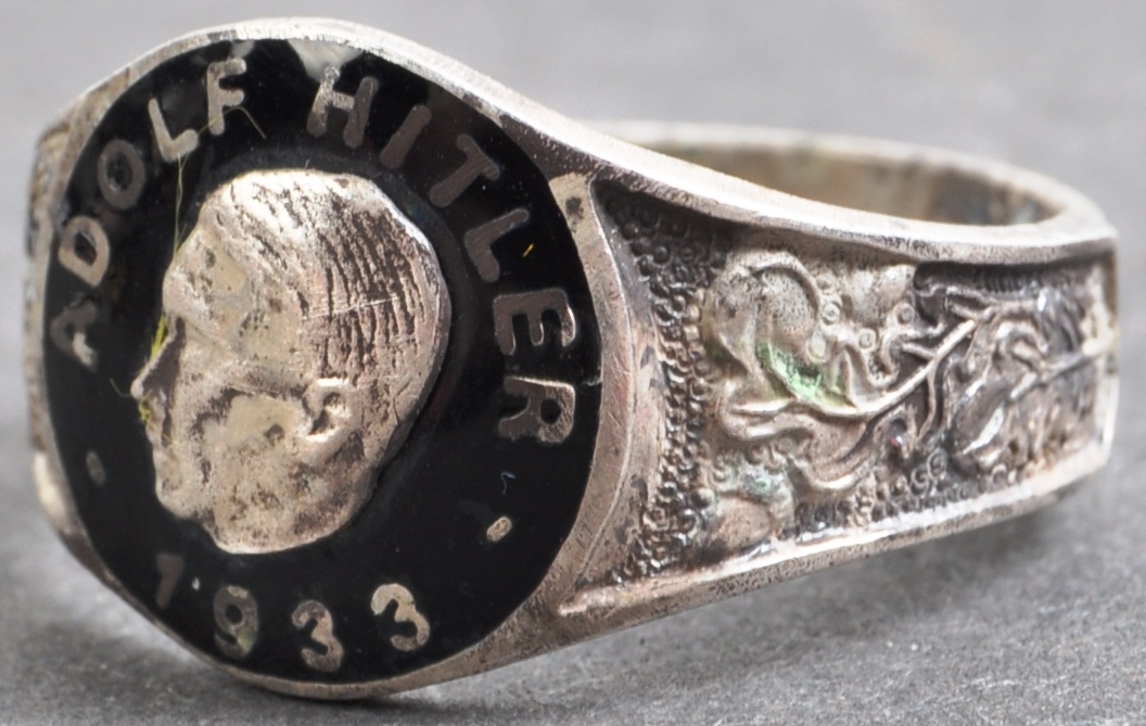 WWII SECOND WORLD WAR ADOLF HITLER COMMEMORATIVE RING