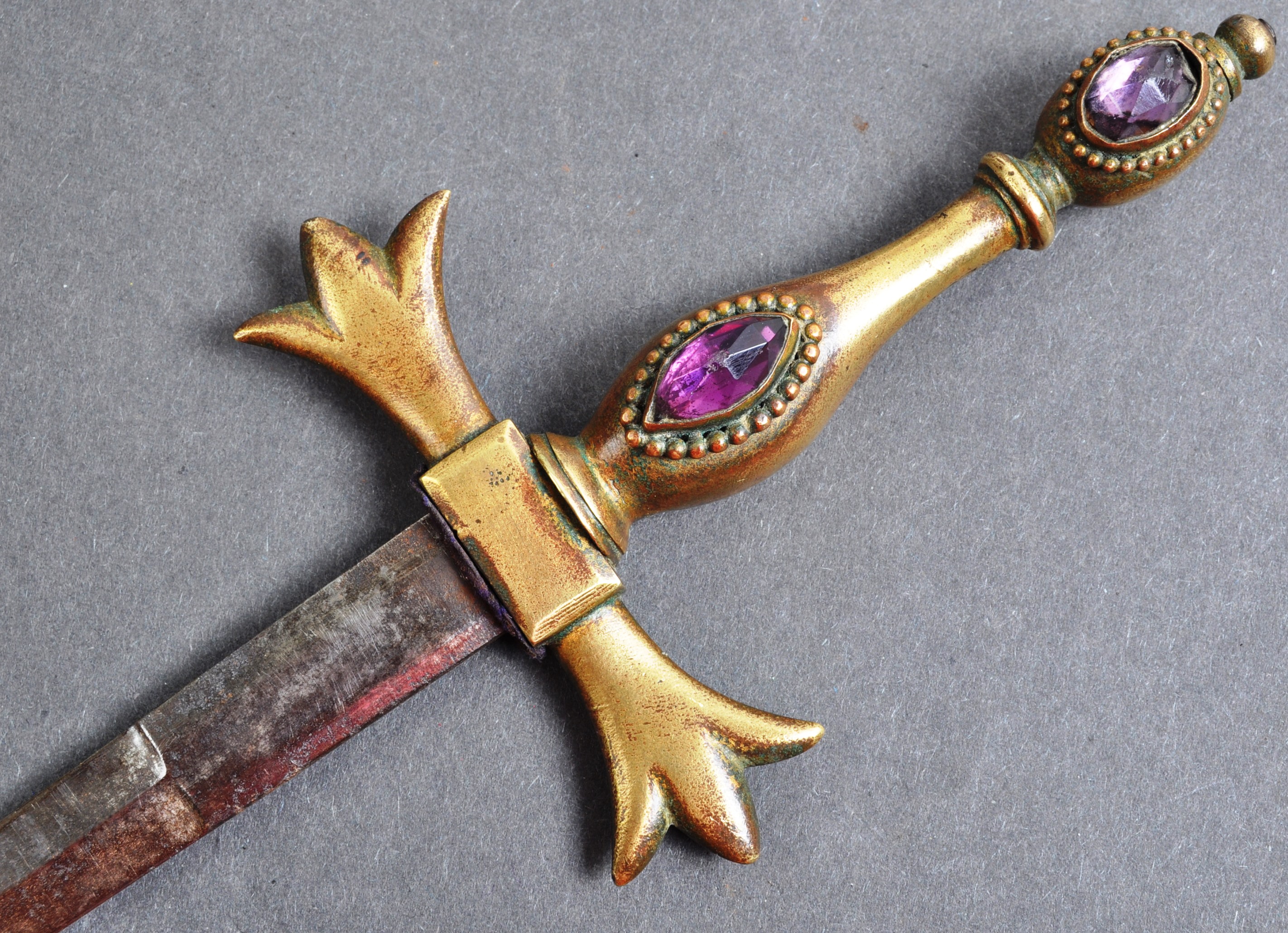 19TH CENTURY ' MEMENTO MORI ' SOUTH EUROPEAN DAGGER - Image 4 of 8