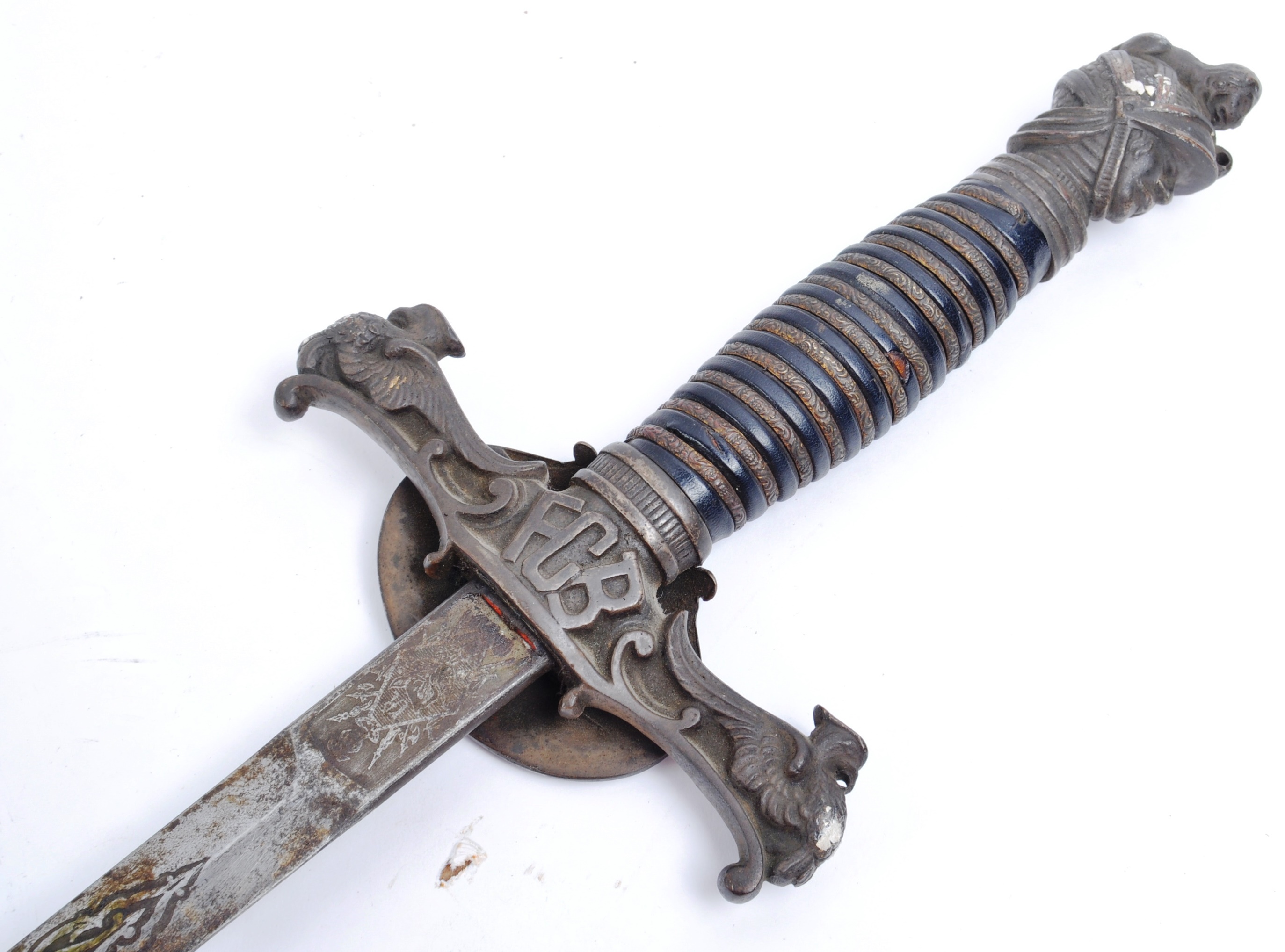 EARLY 20TH CENTURY AMERICAN KNIGHTS OF PYTHIAS FRATERNAL SWORD - Image 7 of 8