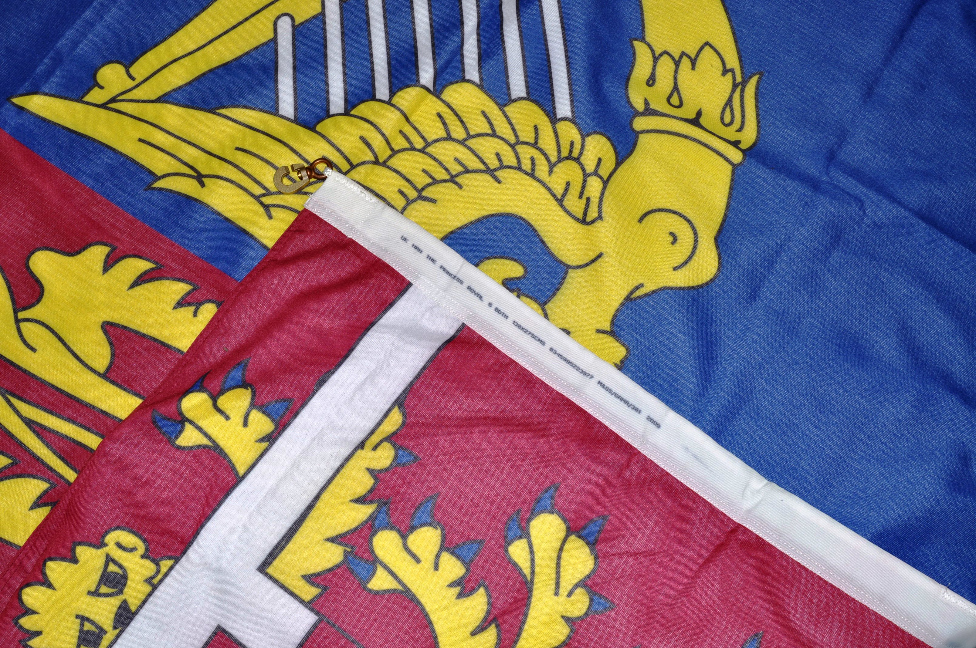 LARGE ROYAL STANDARD OF THE UNITED KINGDOM FLAG - Image 6 of 7