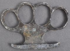 WWI FIRST WORLD WAR 1915 DATED KNUCKLE DUSTER / KNUCKLES