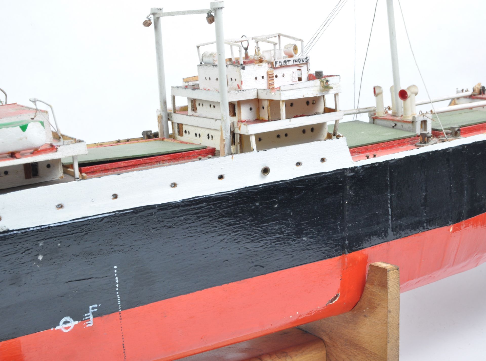 SHIPPING - RADIO CONTROLLED SCALE MODEL ' FORT INDUS ' CARGO SHIP - Bild 11 aus 11