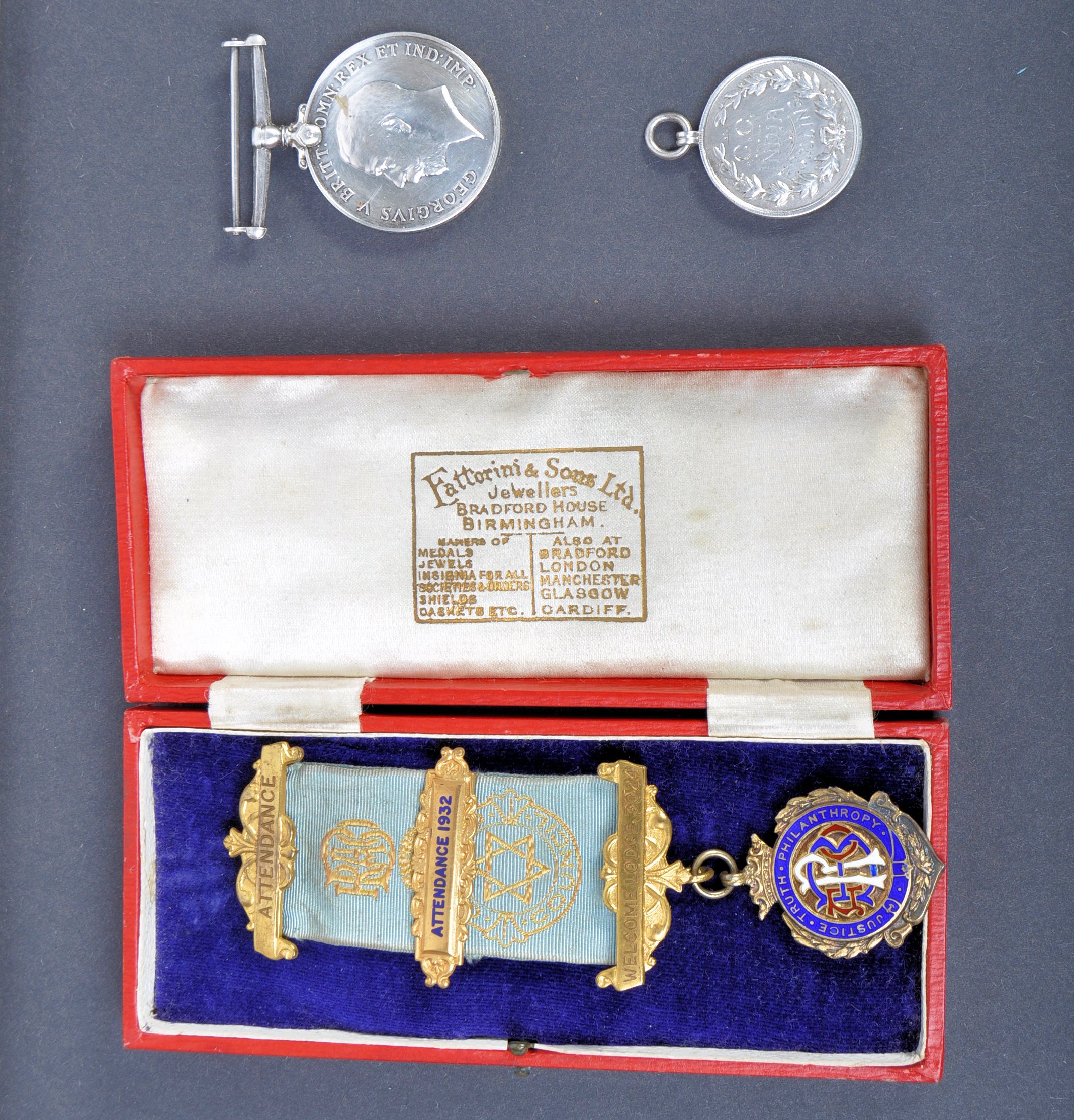 WWI MEDAL AND EFFECTS RELATING TO PRIVATE IN OX & - Image 5 of 9