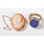 STAMPED 9CT GOLD CAMEO BROOCH TOGETHER WITH A LAPIS LAZULI RING