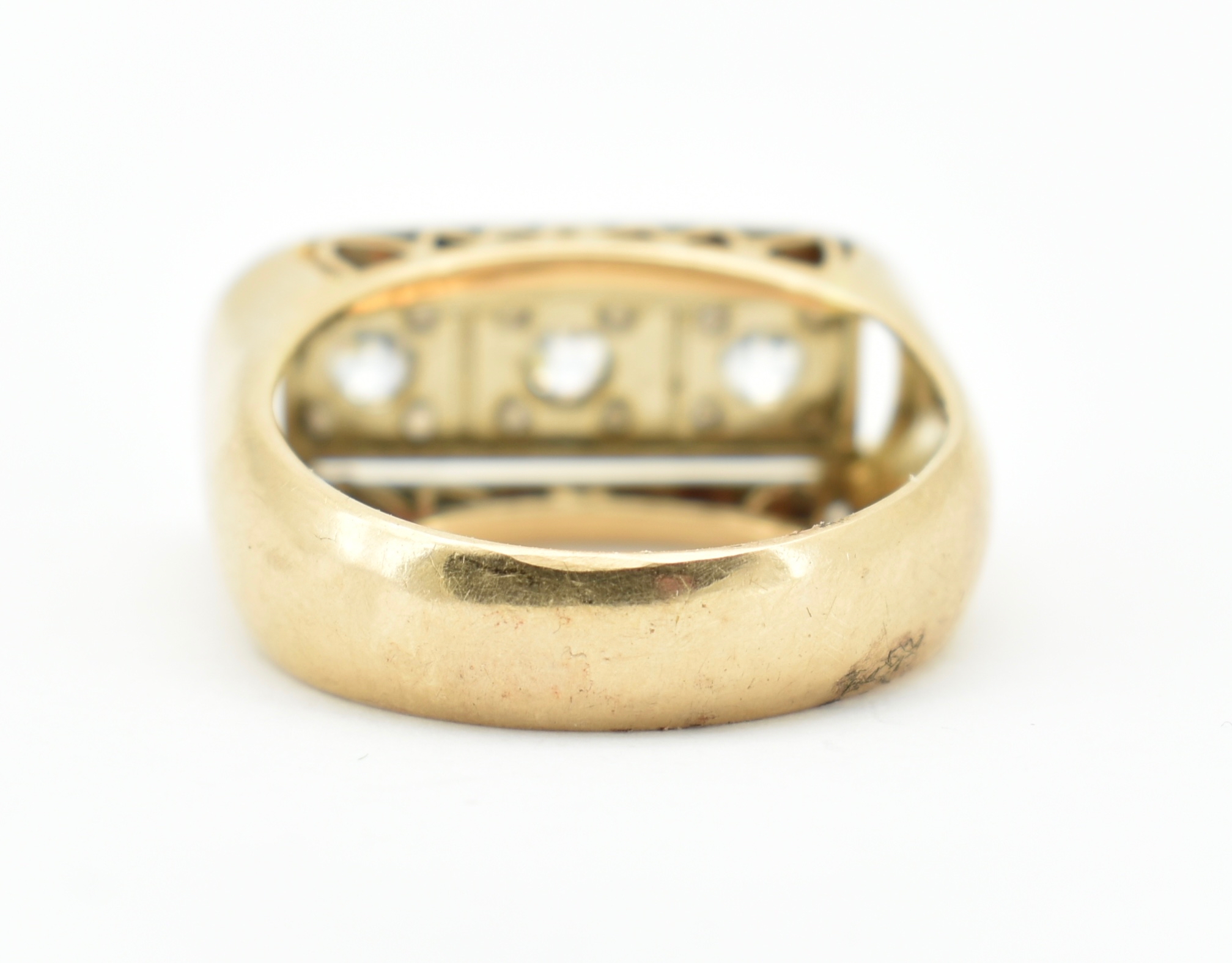 FRENCH 18CT GOLD PLATINUM & DIAMOND THREE STONE RING - Image 3 of 5