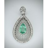 18CT WHITE GOLD EMERALD & DIAMOND NECKLACE PENDANT